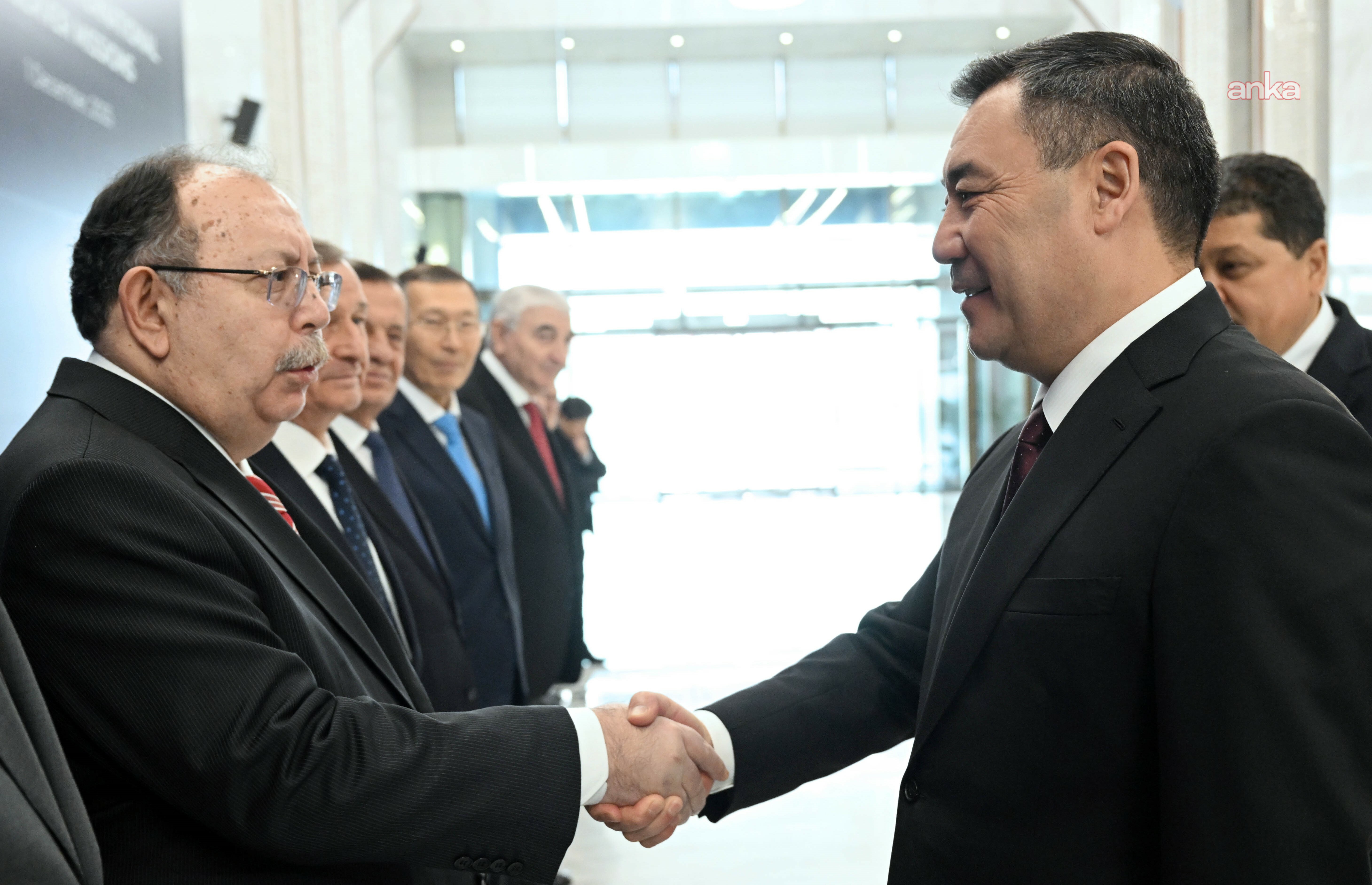 YSK heyeti, Kırgızistan'daki milletvekili seçimini gözlemci olarak takip etti