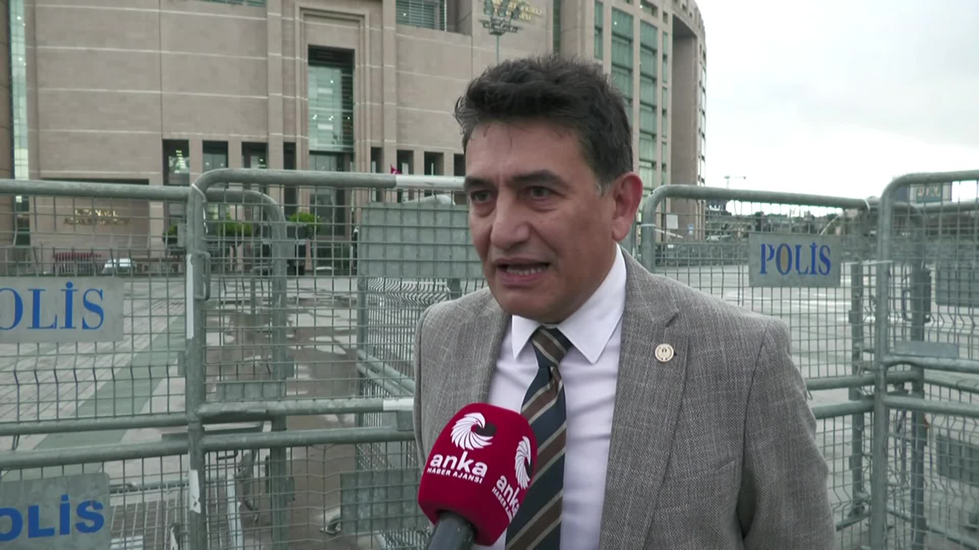 Ablukanın kaldırılması için İstanbul Valiliği'ne başvuran avukatlardan Turgay Bilge: Çağlayan Meydanı’nı yeniden özgür kılmayı düşünüyoruz