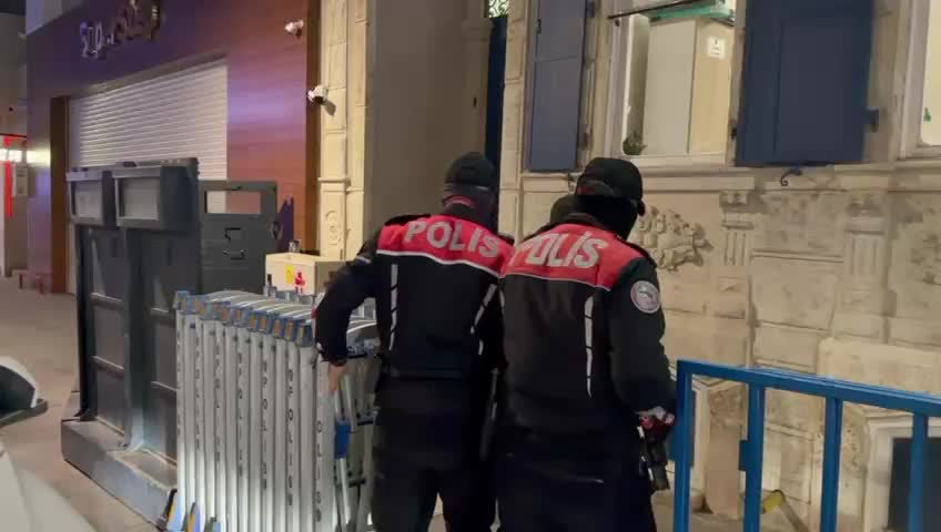 İzmir’de hakkında kesinleşmiş hapis cezası bulunan şahıs yakalandı