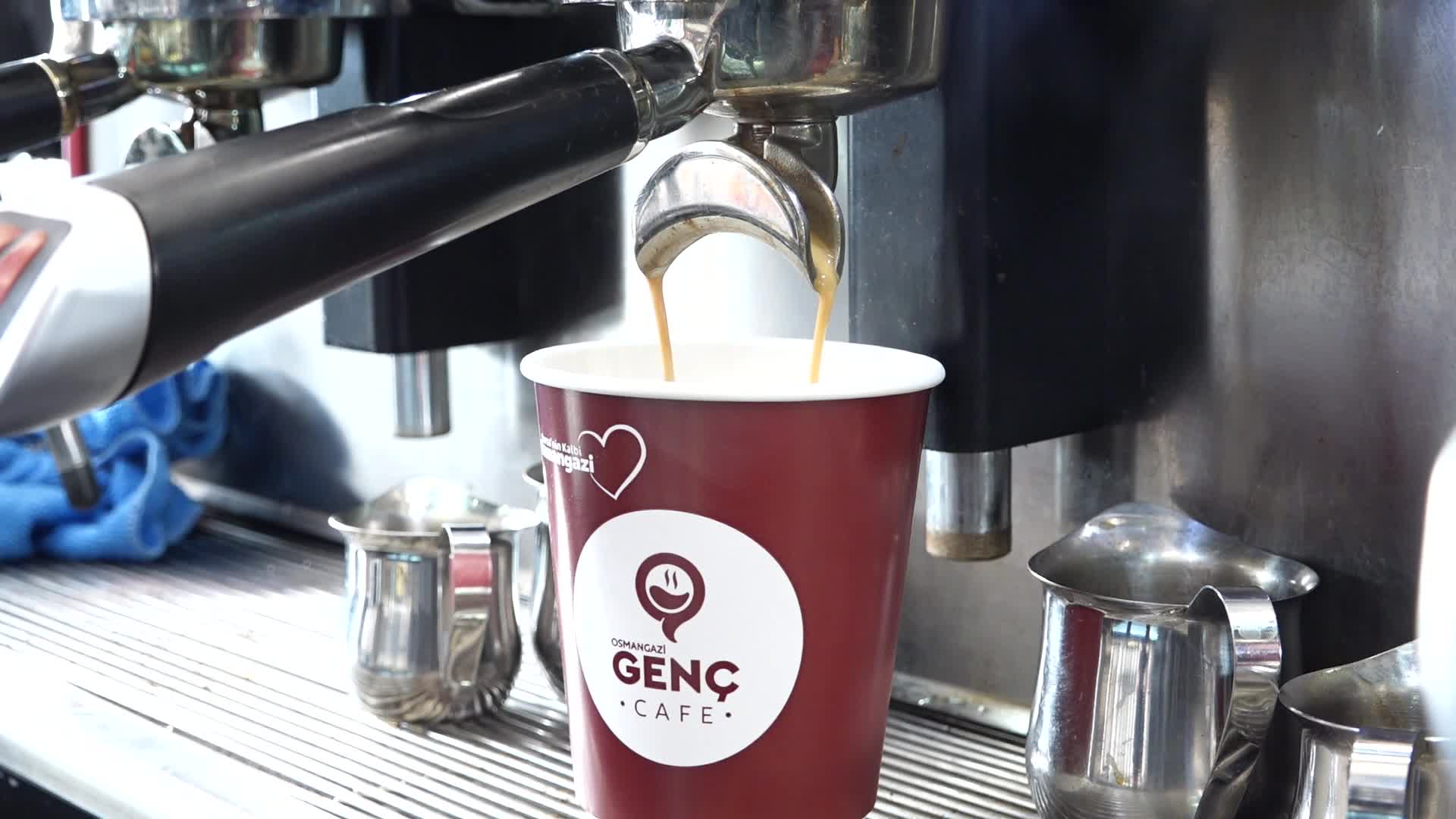 Genç Kafe'ler, 17 ayda 310 bin Osmangaziliyi ağırladı