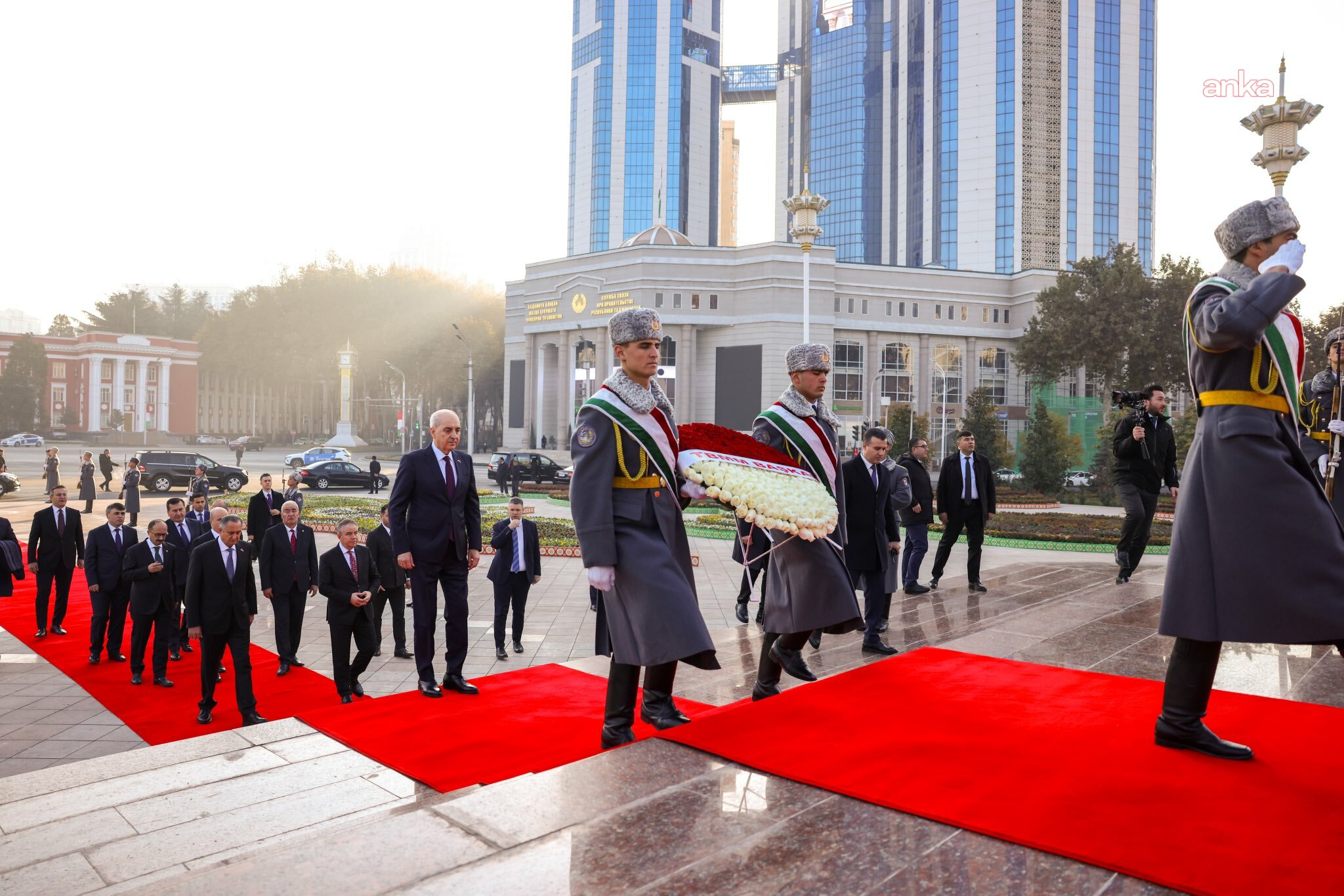 TBMM Başkanı Numan Kurtulmuş, Tacikistan'da resmi temaslarda bulundu