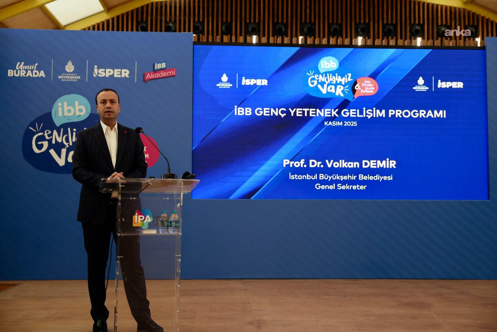 İBB, genç yeteneklerini geleceğin liderleri olarak yetiştiriyor