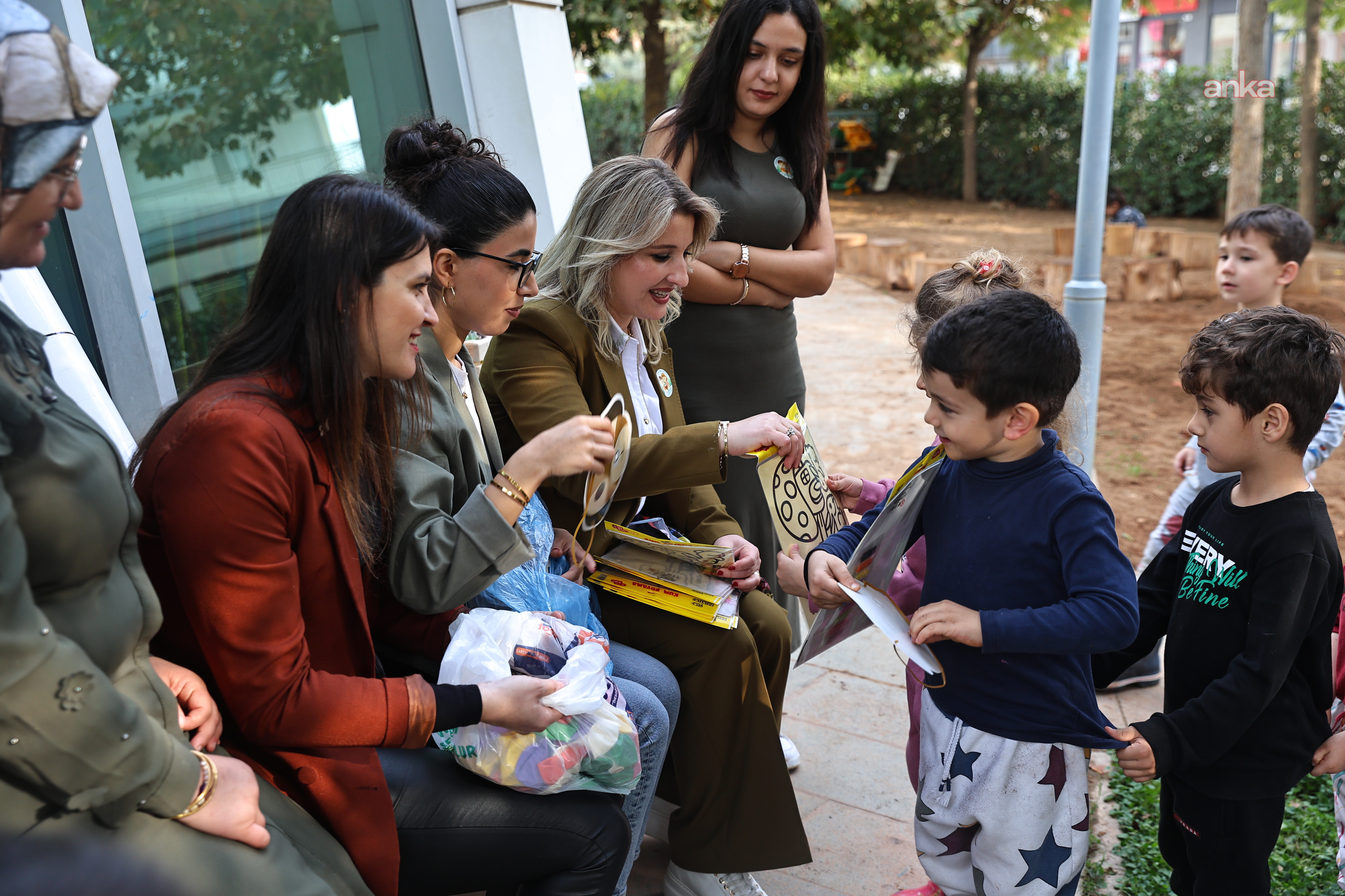 Antalya’da kreş öğrencileri, “Bir Saksı Bir Umut” projesiyle toprakla buluştu