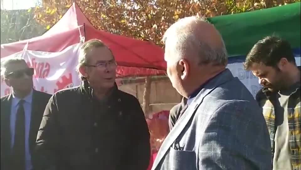 CHP'li heyetten Divriği'de işten çıkarılan madencilere destek ziyareti