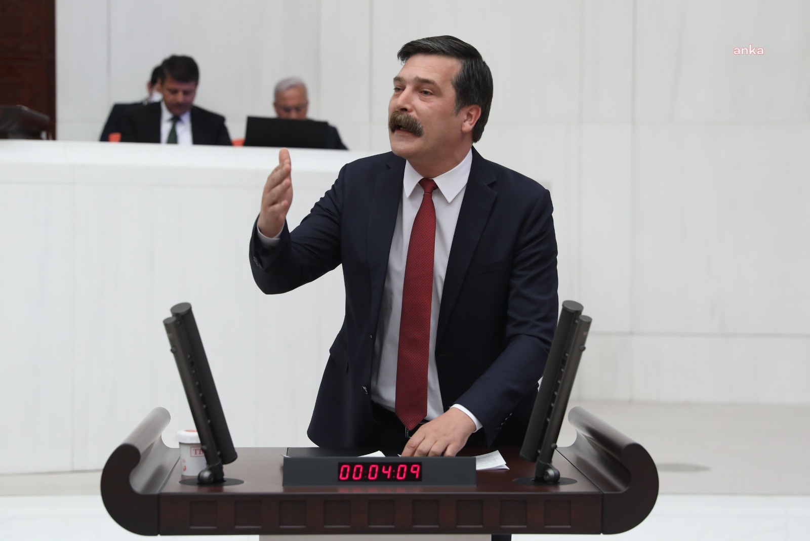 TİP Genel Başkanı Erkan Baş’tan MEB’i protesto ettikleri için gözaltına alınan öğrenciler için çağrı: “Gençler serbest bırakılsın”