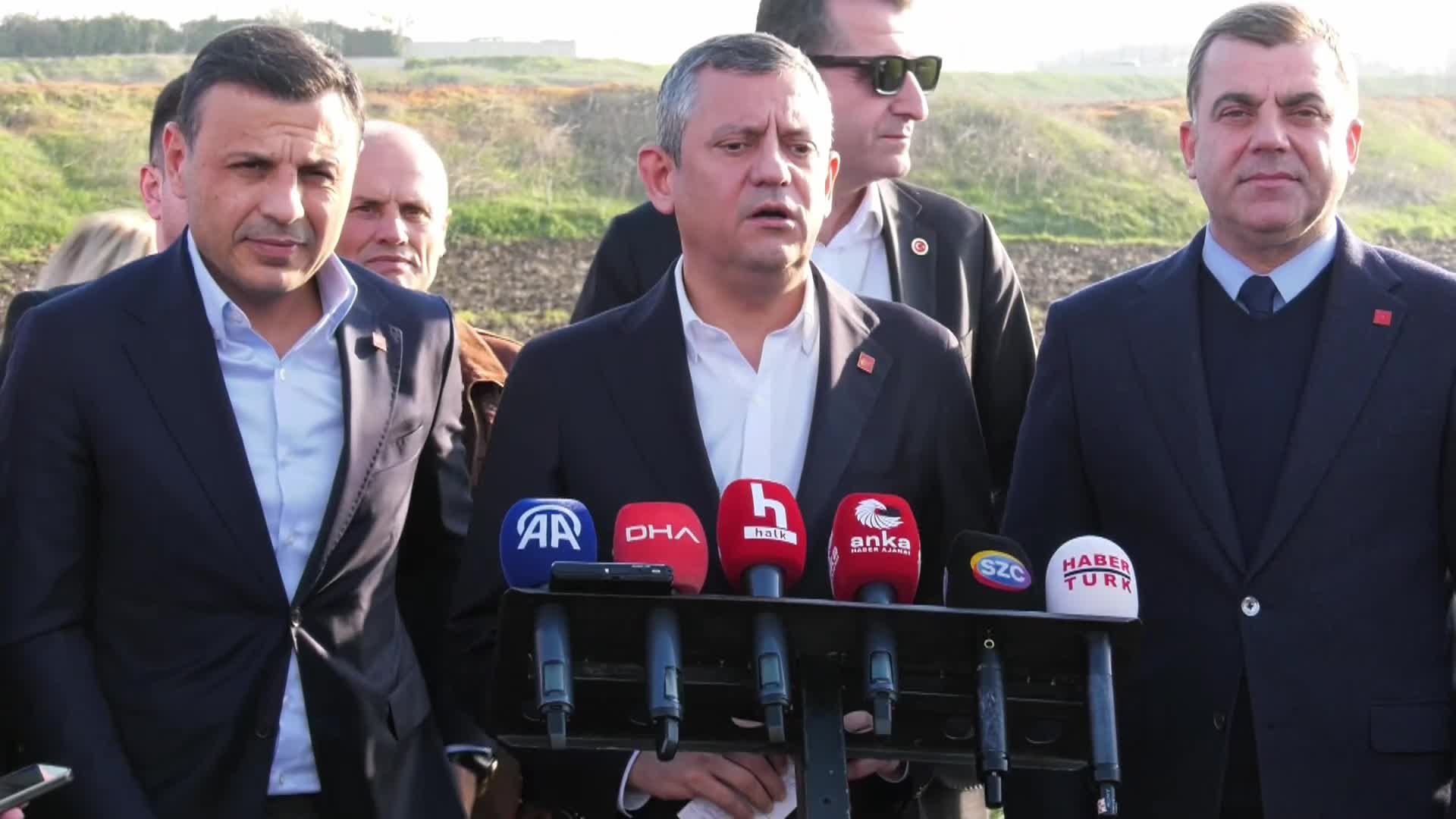 Özgür Özel: "Tayyip Bey’e buradan ekmek çıkmaz, buradan ekmek çıkarmaya kalkarsa siyaseten çok aç kalır"
