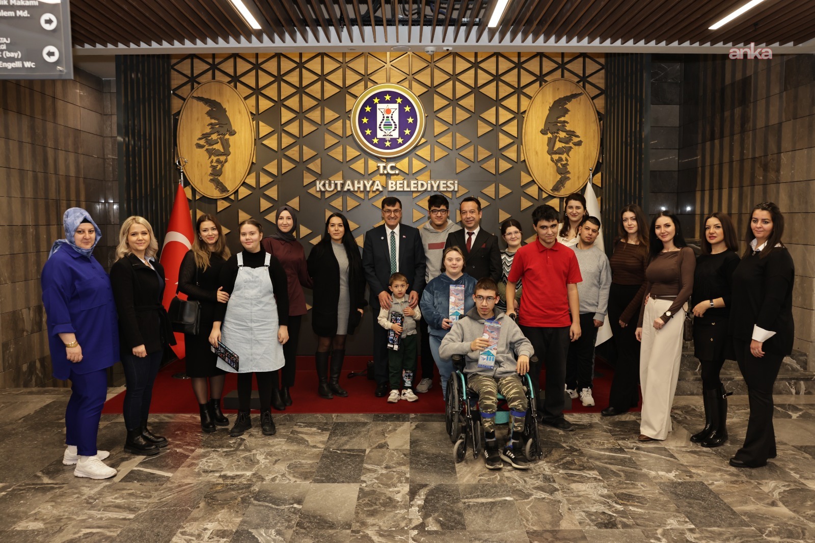Kütahya Belediye Başkanı Kahveci, Yavuz Sultan Selim Özel Eğitim Uygulama Okulu öğrencilerini konuk etti