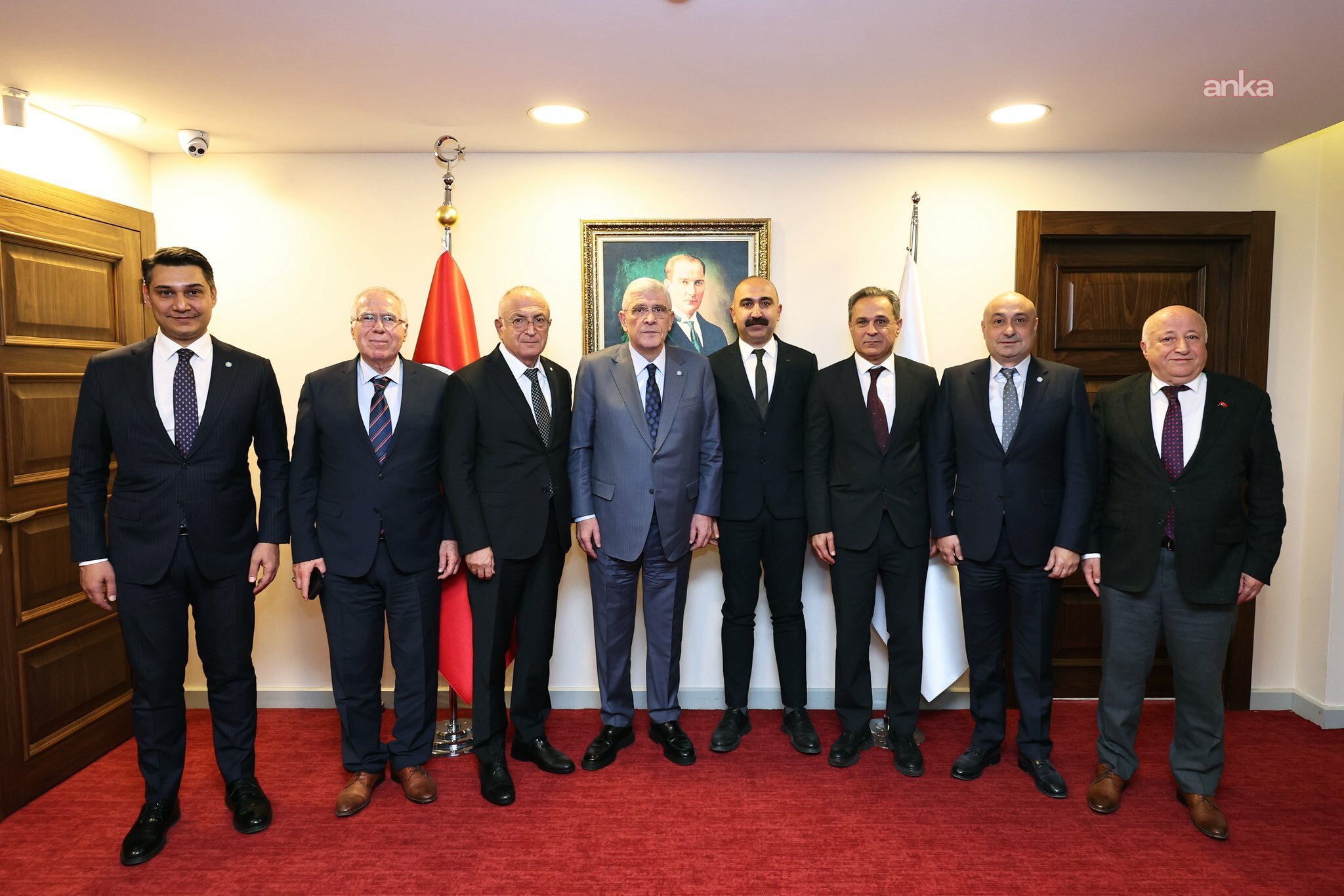 Dervişoğlu, CEM Vakfı ve Alevi Vakıflar Federasyonları yöneticileriyle bir araya geldi
