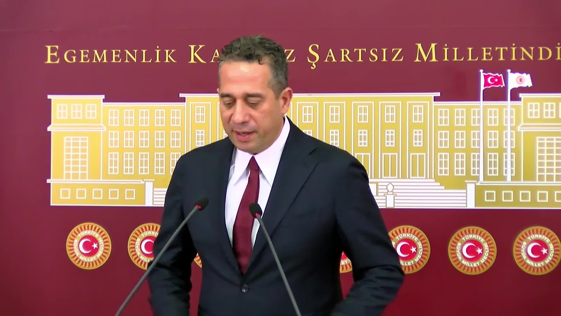Ali Mahir Başarır: Biz imzayı verirken tüm memurlara, emeklilere verilmesini murat etmiştik. Ya eşitçe herkese zam ya biz buna karşı olacağız"