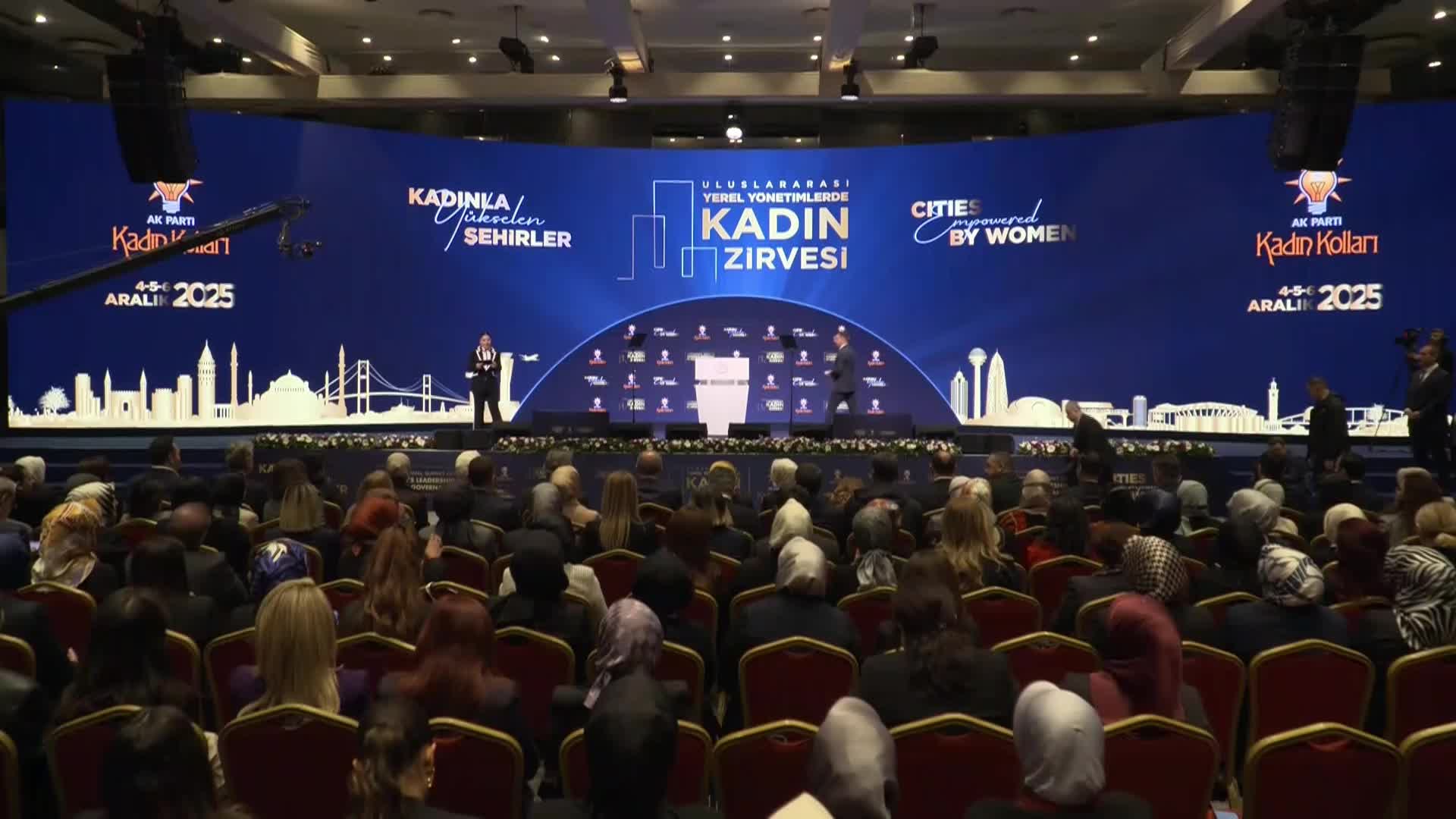 Cumhurbaşkanı Erdoğan: “Türkiye kadın hakları konusunda kelimenin tam manasıyla altın yıllarını bizim dönemimizde yaşıyor"