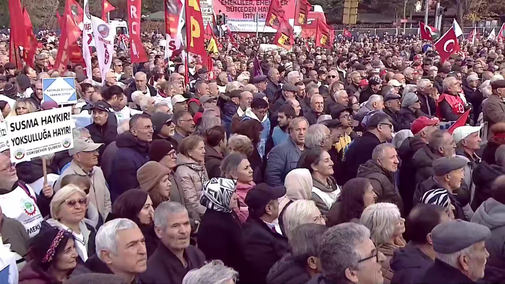 "Emeklilerin ve Emekçilerin Bütçe Hakkı" mitingi... DİSK Genel Sekreteri Görgün: Bu düzen, işçileri, emeklileri ve herkesi açlığa, yoksulluğa mahkum ediyor