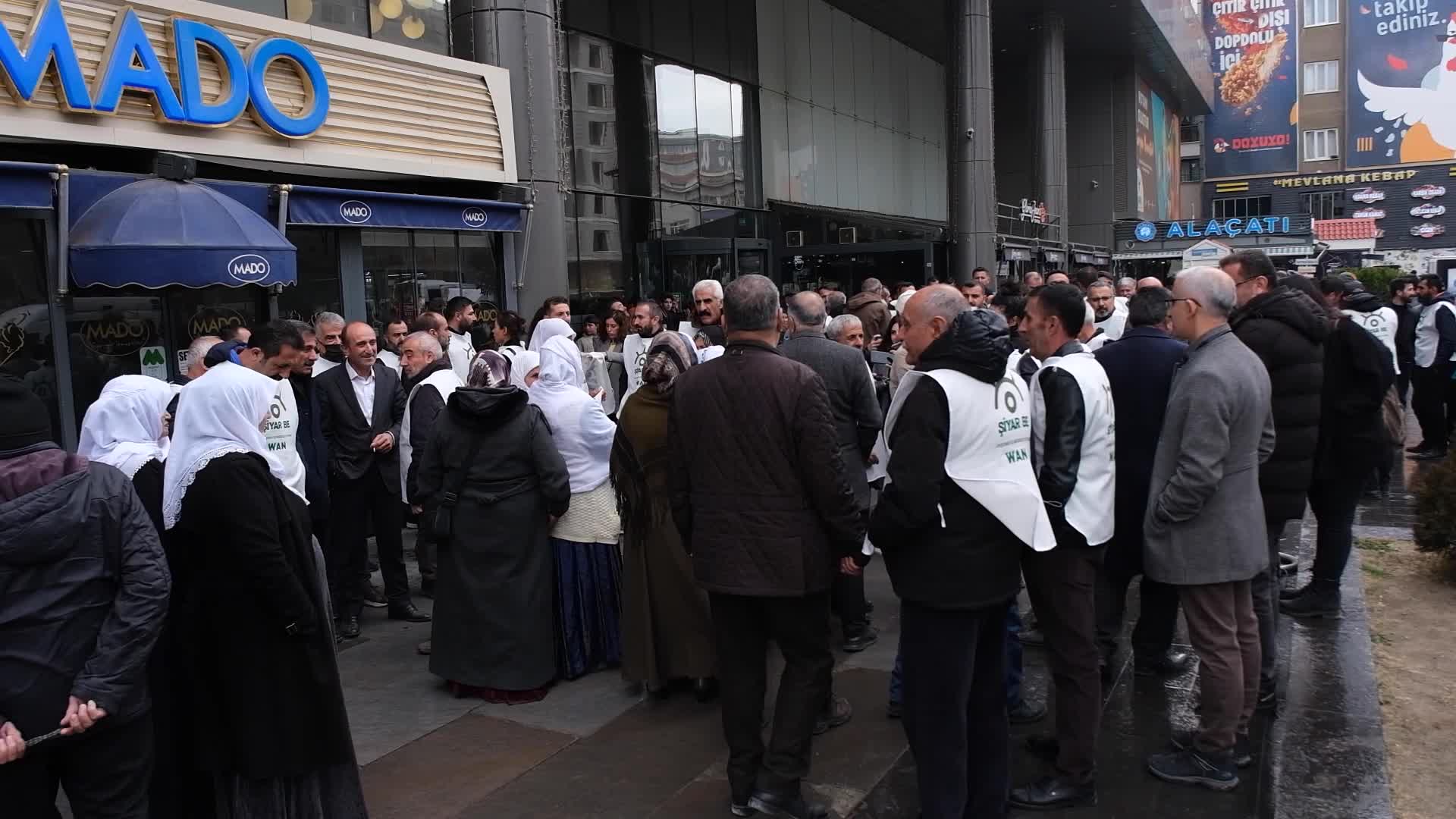 Van'da "Şiyar Be Uyuşturucu ile Mücadele Platformu" kuruldu, "Zehre Değil Umuda Sarıl" yürüyüşü yapıldı