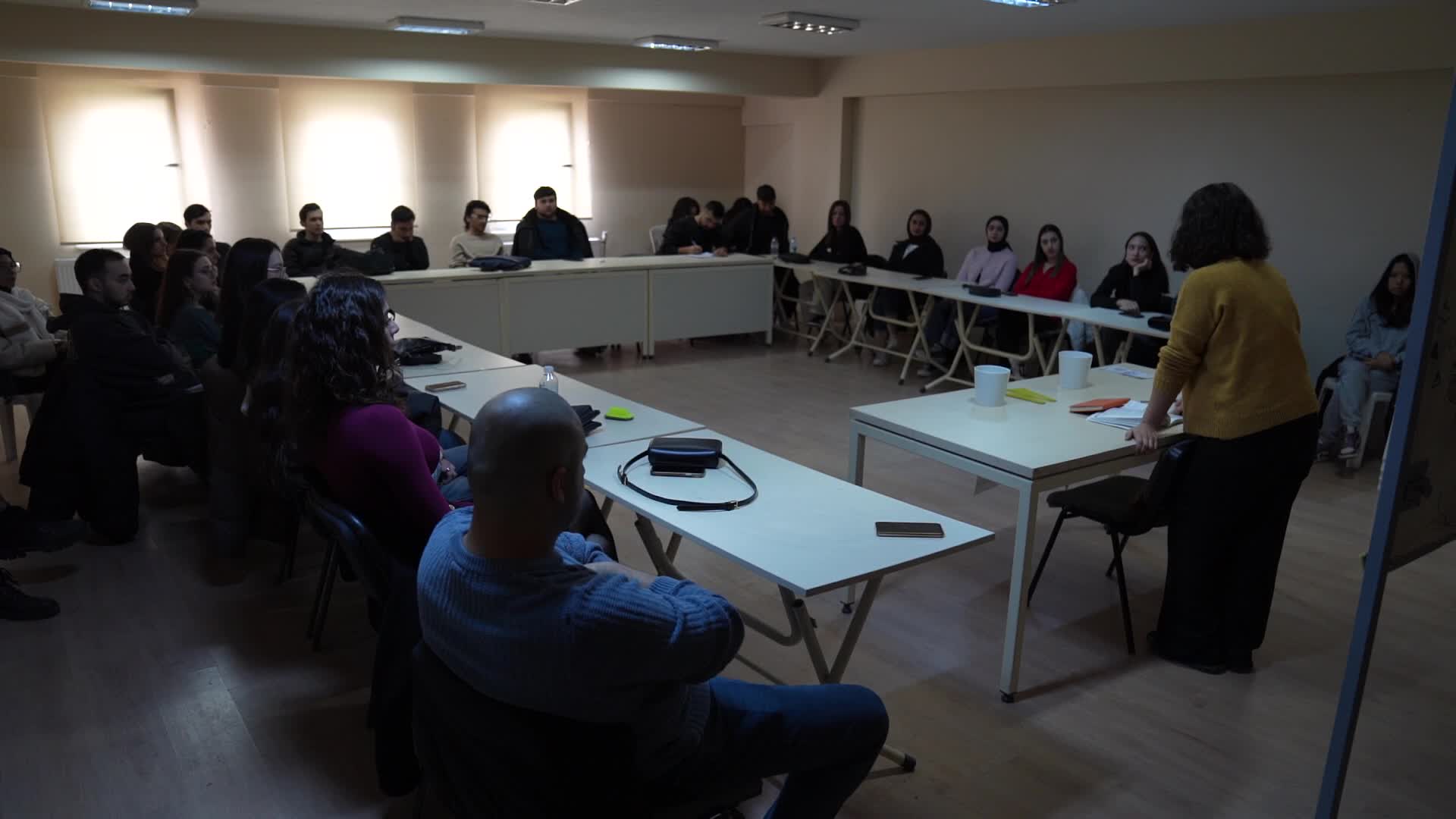 Tepebaşı Belediyesi’nden gençlere kapsamlı bilinçlendirme eğitimi