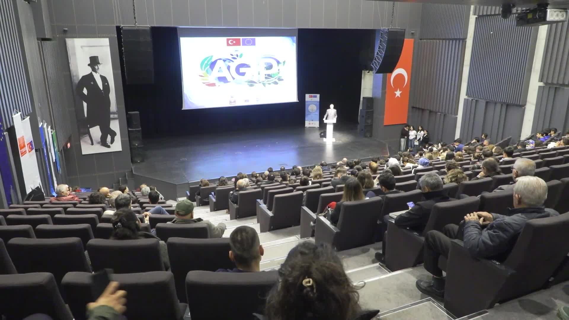 Muratpaşa Belediyesi'nin "Artı 0.5 Akdeniz’in Geleceği Çalıştayı" sona erdi