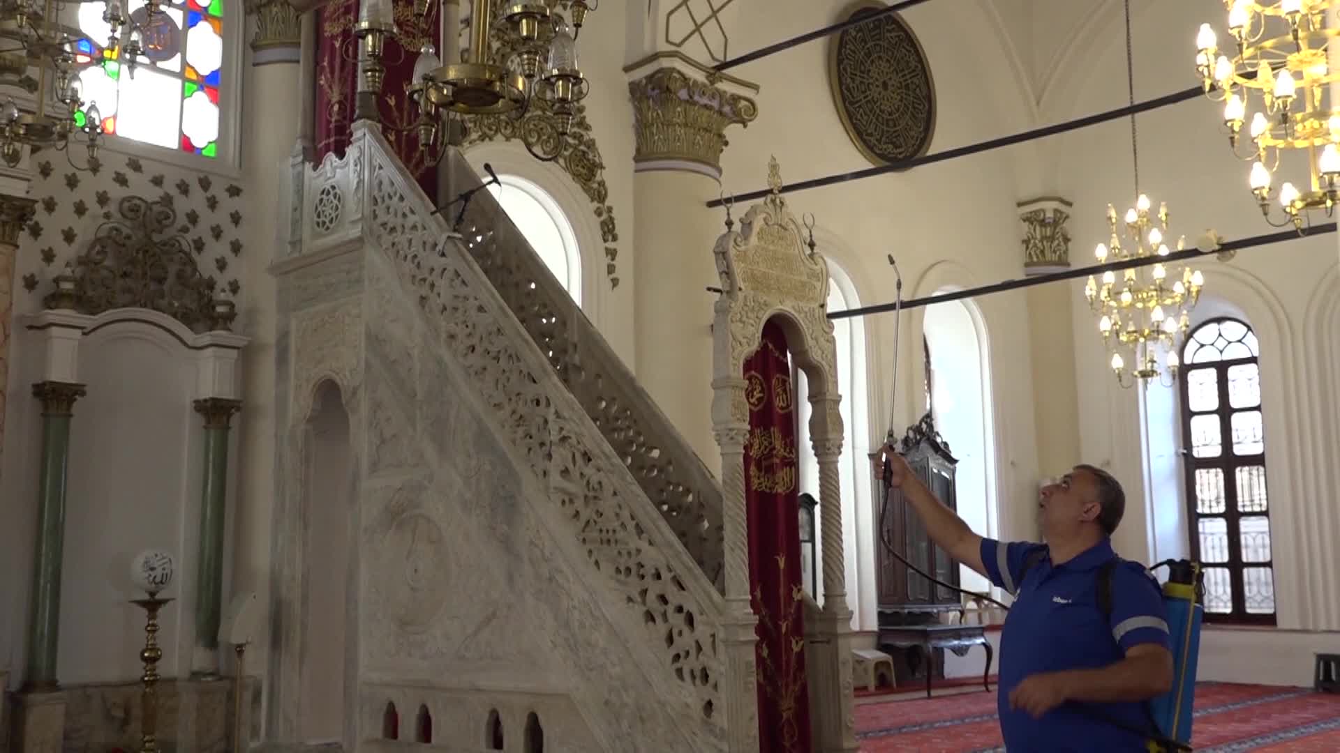 İzmir’in ibadethaneleri pırıl pırıl