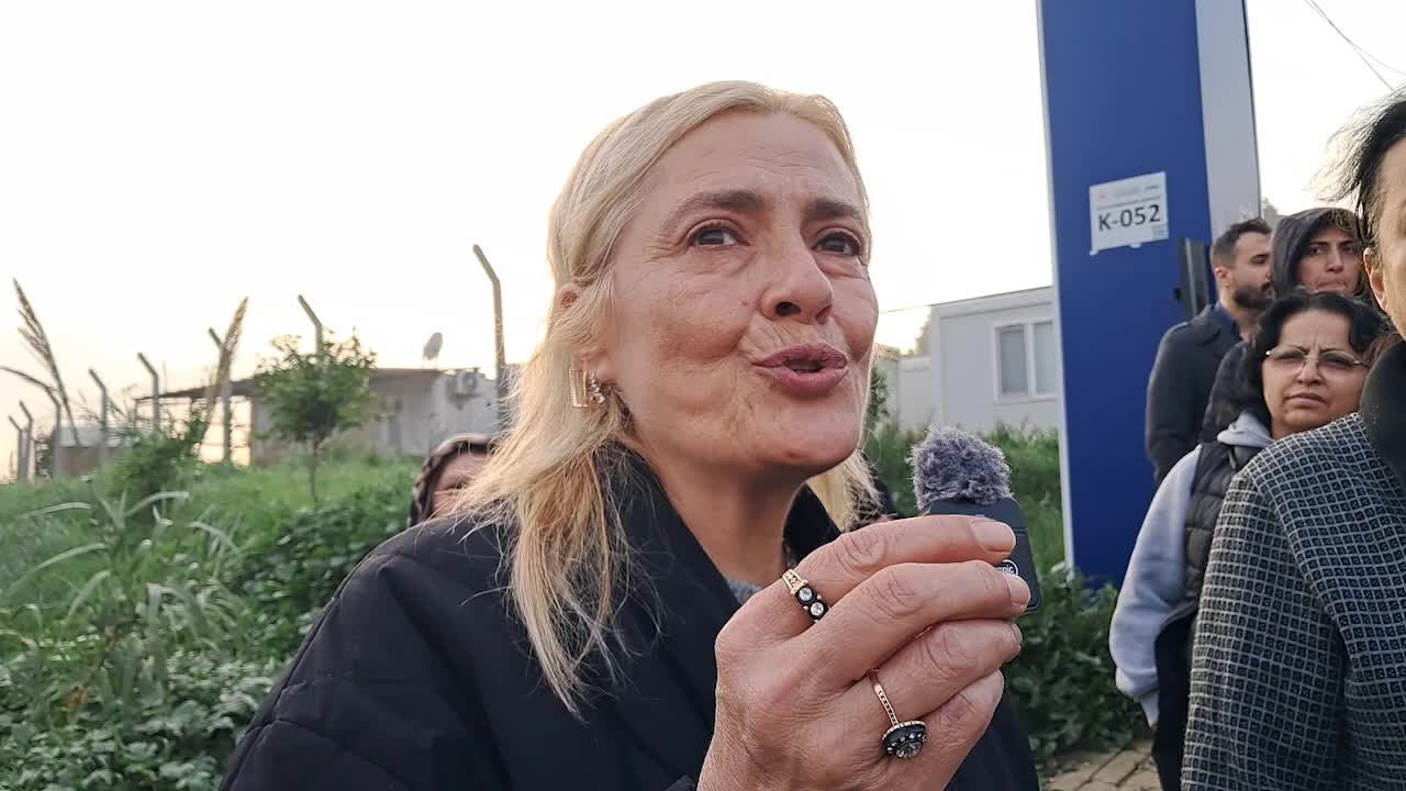 Hatay’da Öğretmen Aybüke Yalçın konteyner kent tahliye edilmek isteniyor: Evlerimiz bitmeden nereye gideceğiz?