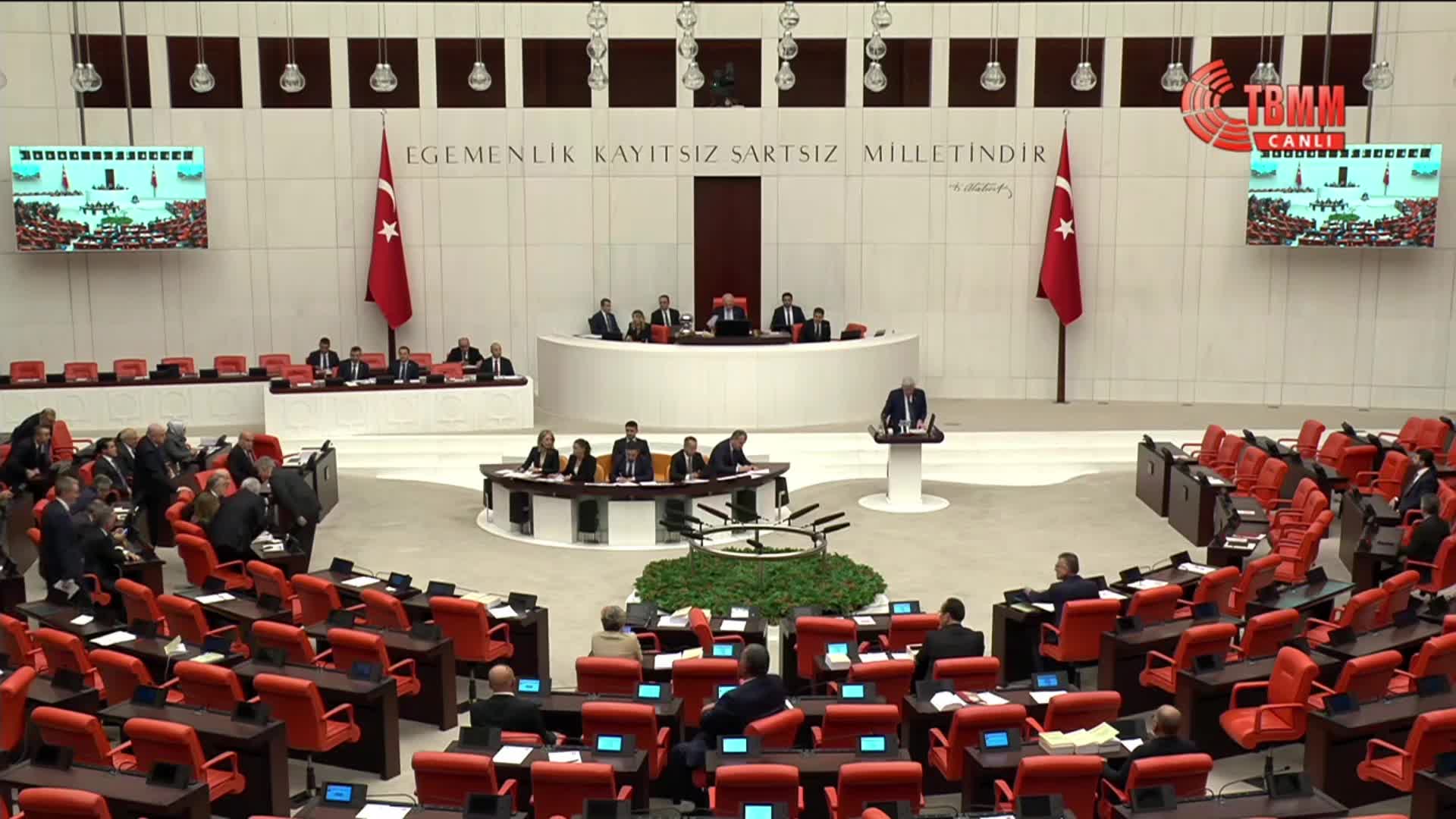 2026 Bütçesi TBMM Genel Kurulu'nda... Dervişoğlu'ndan, TBMM Başkanı Kurtulmuş'a: "Yaptığınız ziyaretin tutanaklarını bile yazdırmaya muktedir olmayan bir Meclis'in Başkanısınız"