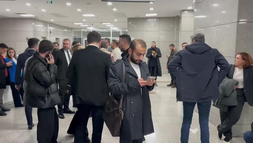 İstanbul Cumhuriyet Başsavcılığı'ndan "Futbolda bahis" soruşturması kapsamında 29 şüpheliye tutuklama talebi