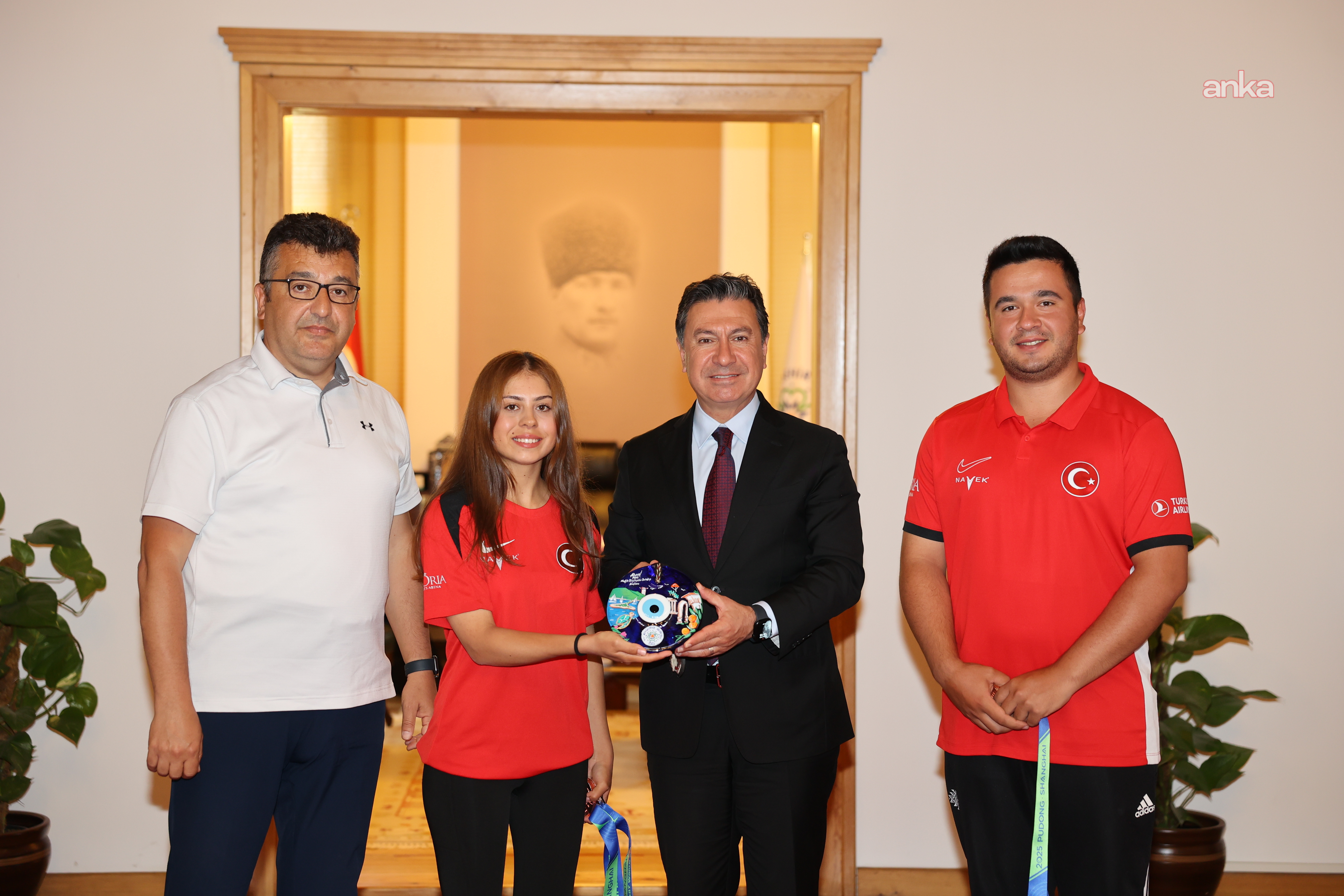 Muğla Büyükşehir Belediyesi Antrenörü Ejder Sözen’e “Fair Play” takdiri