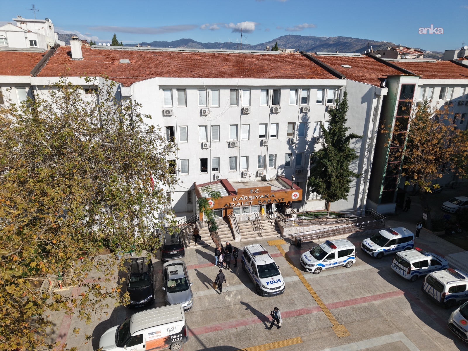 Karşıyaka'da yeni adliye binasının temelinin 2026'da atılması planlanıyor