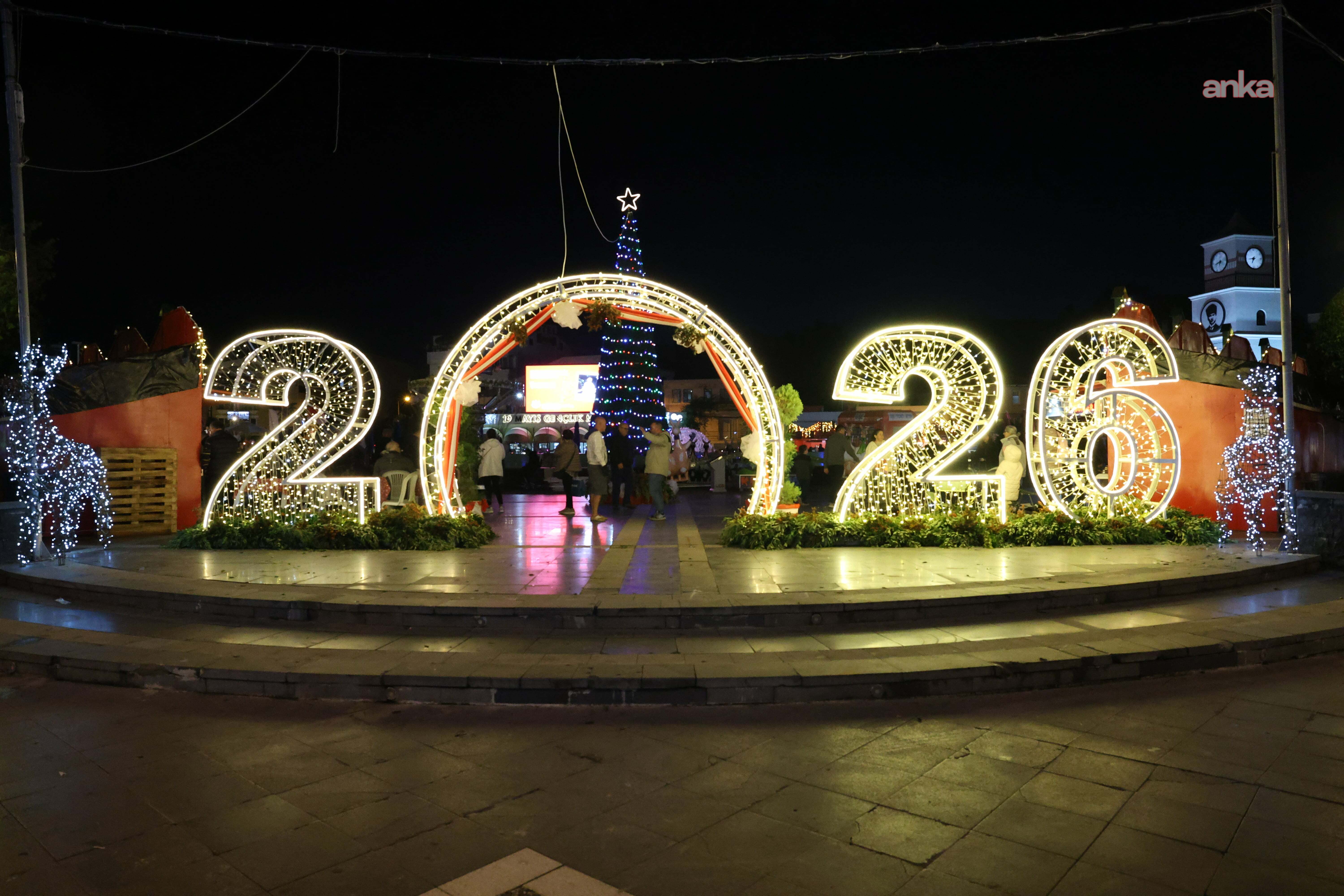 Marmaris'i yeni yıl coşkusu sardı