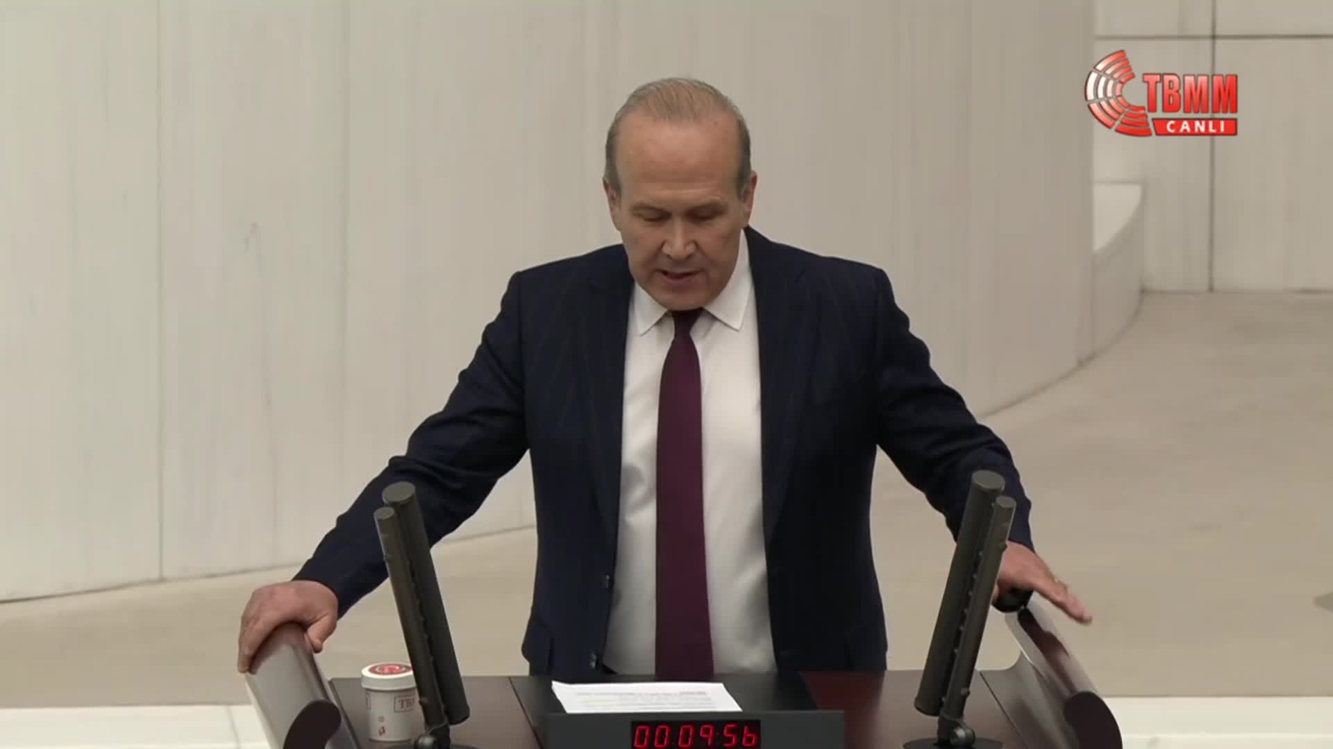 2026 bütçesi TBMM Genel Kurulu'nda... CHP'li Tan'dan iktidara Tom Barrack tepkisi: Trump'tan korkuyorsunuz, anladık; bari maaşlı memurundan bu kadar korkmayın