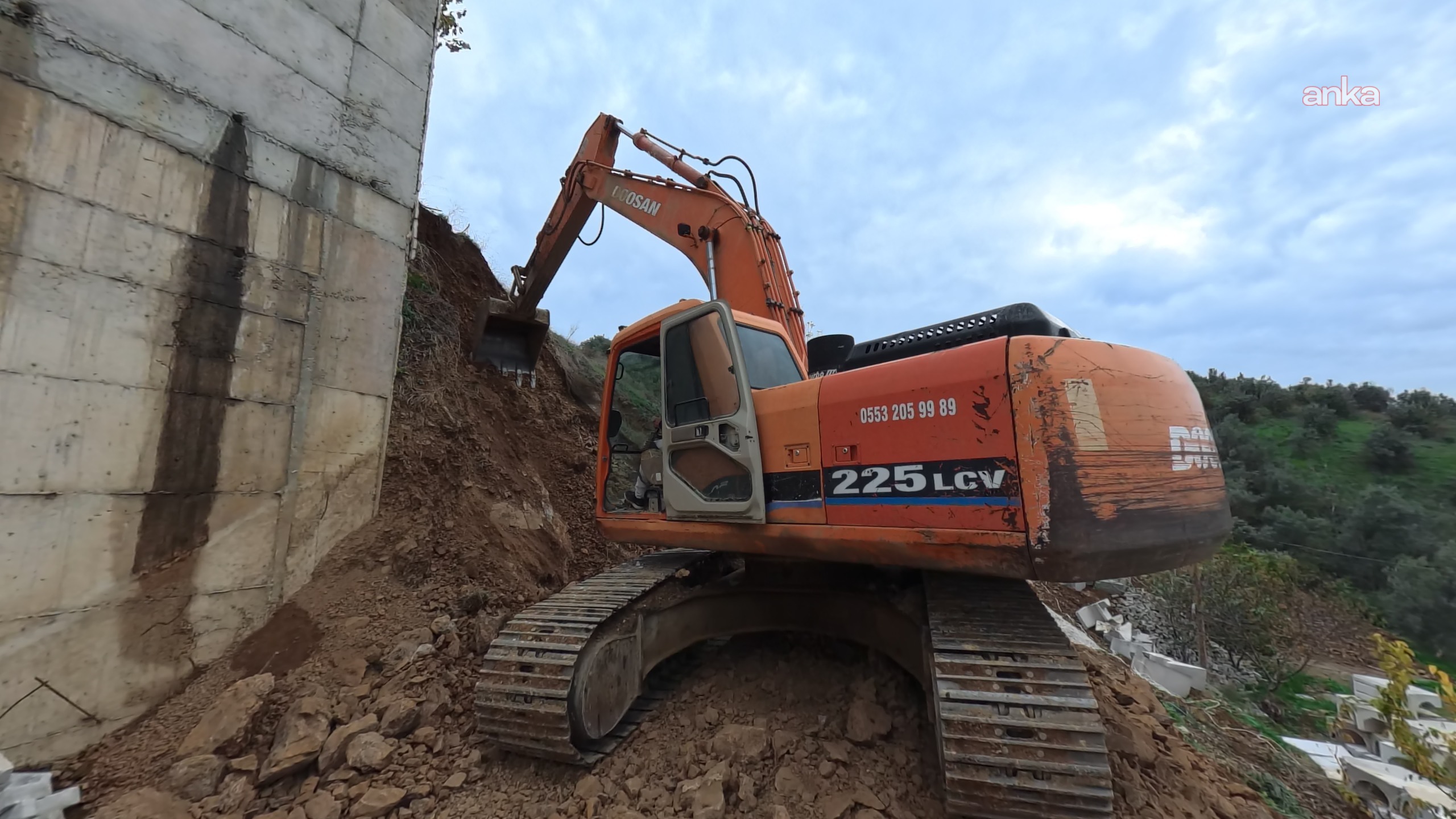 Gemlik Belediyesi, ilçe genelinde düzenli, sağlıklı ve güvenli bir çevre için çalışmalarını sürdürüyor