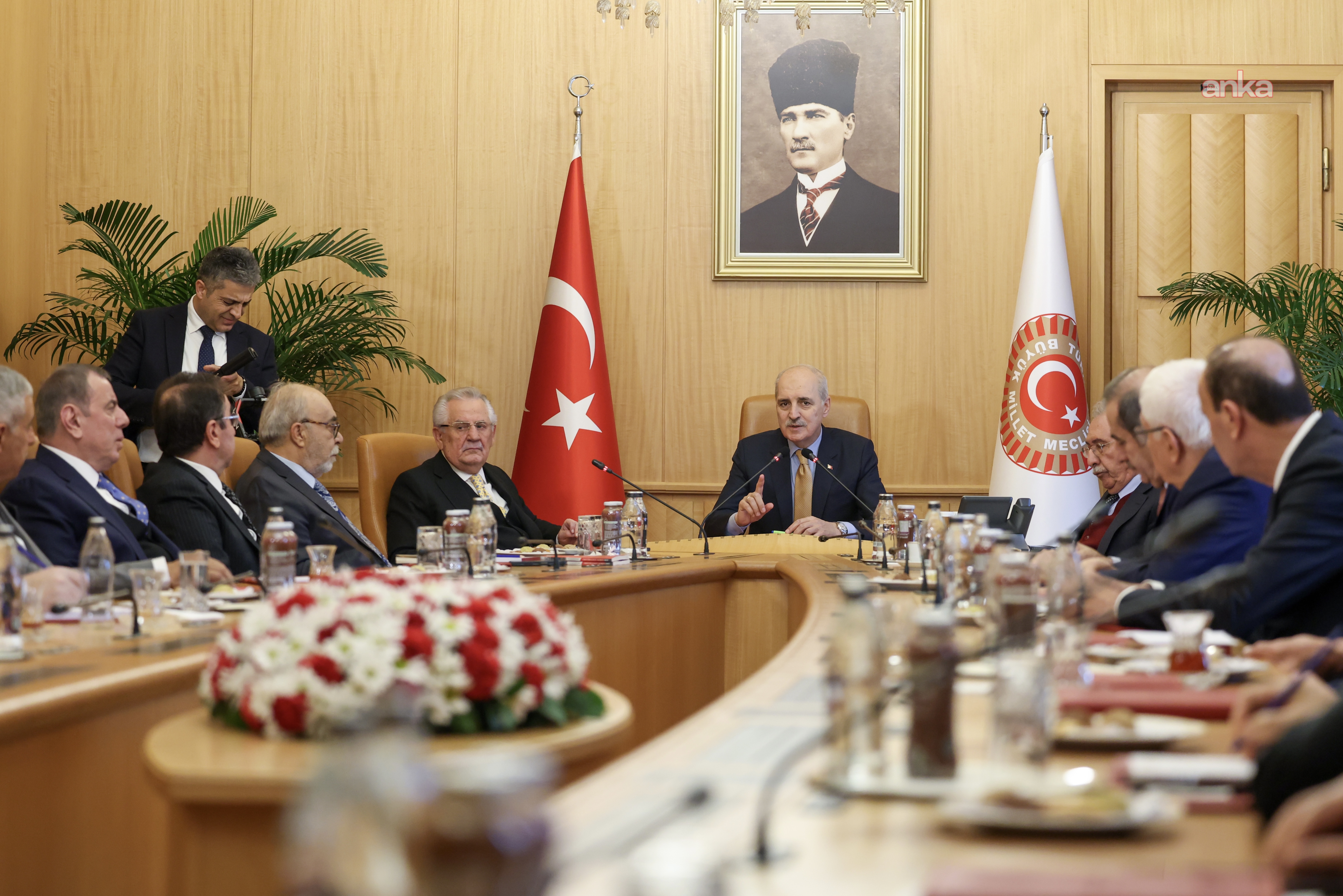 TBMM Başkanı Kurtulmuş, eski Doğu ve Güneydoğu Anadolu milletvekillerini kabul etti