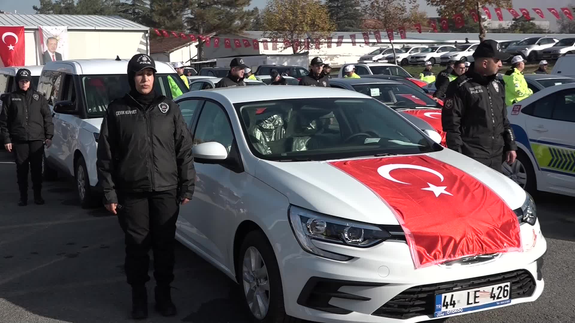 Malatya’da Emniyet ve Jandarma filosuna 67 yeni araç törenle teslim edildi