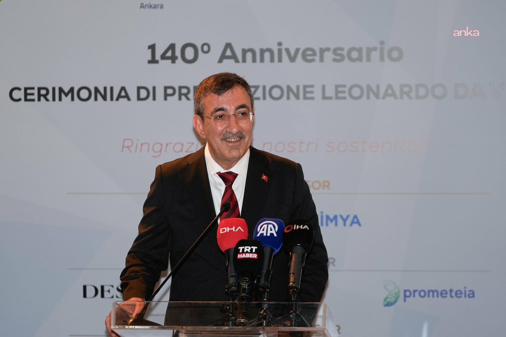 Cumhurbaşkanı Yardımcısı Yılmaz, 'Leonardo da Vinci Ödül Töreni'nde Türk ve İtalyan iş insanlarıyla bir araya geldi