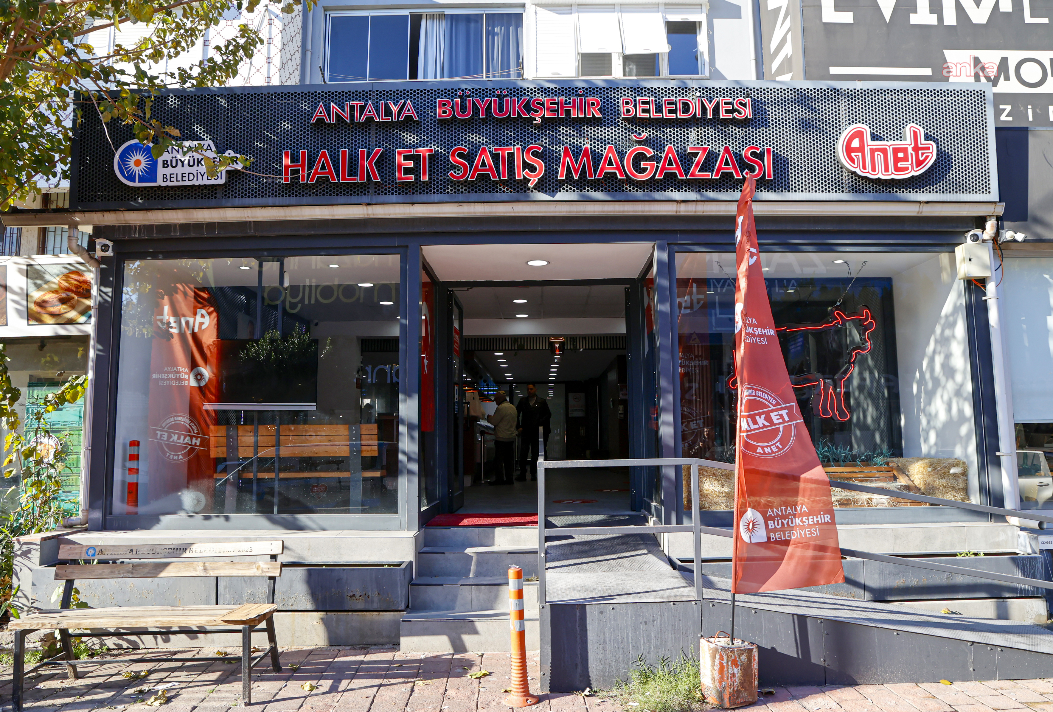 Antalya Büyükşehir Belediyesi’nin "Halk Et" projesi altı yaşında