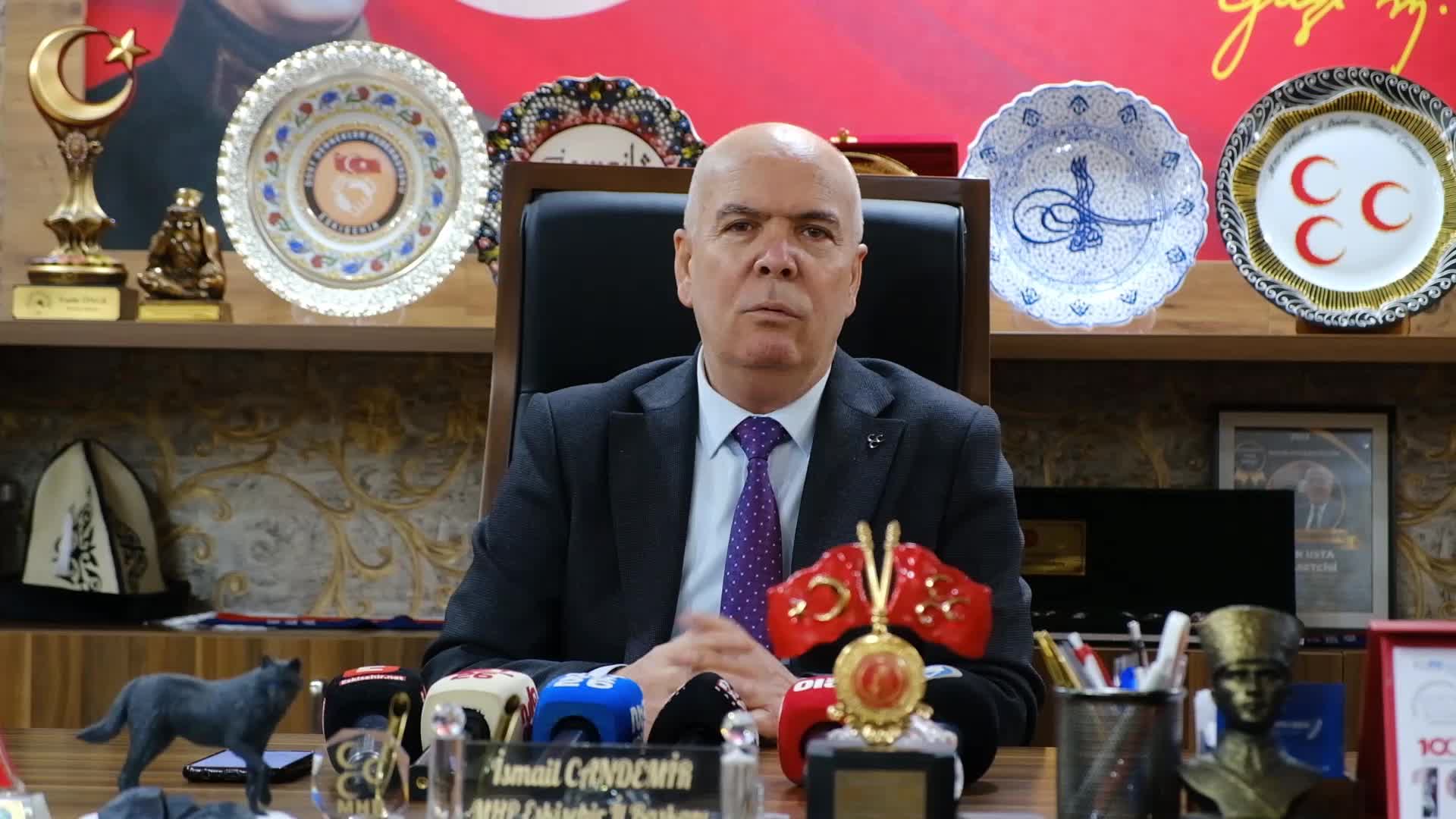 MHP Eskişehir İl Başkanı Candemir'den "Terörsüz Türkiye" sürecine tepki gösteren polise: "Önceden planlanmış bir şov"