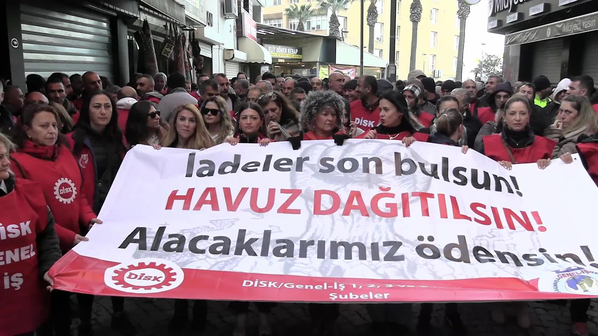 İzmir’de DİSK’in eylemi 4. gününde... İşçilerden yönetime ‘masa’ çağrısı