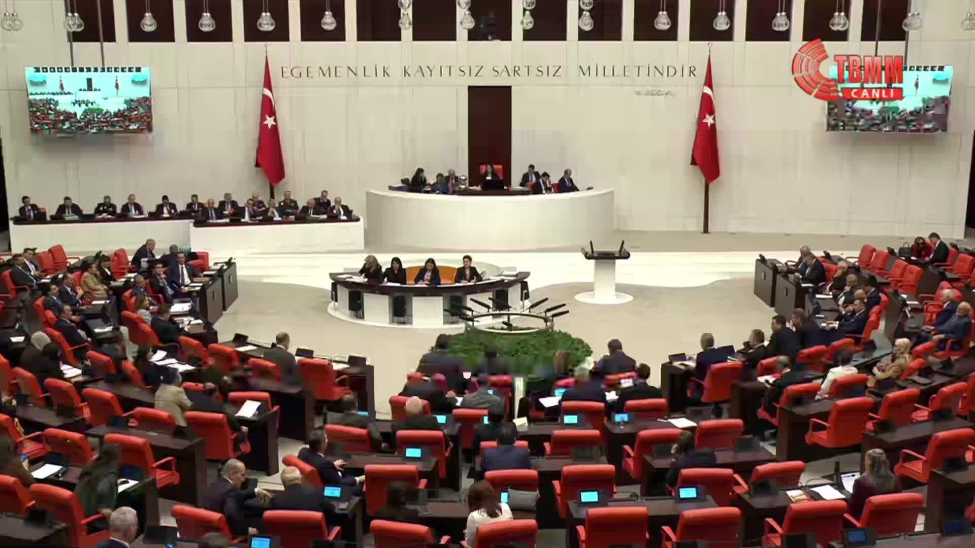 2026 bütçesi TBMM Genel Kurulu'nda... Ali Mahir Başarır'dan gazeteci Aysever'in tutuklanmasına tepki: Türkiye'de basın özgürlüğü diye bir kavram artık yok, gerçekten çok yazık
