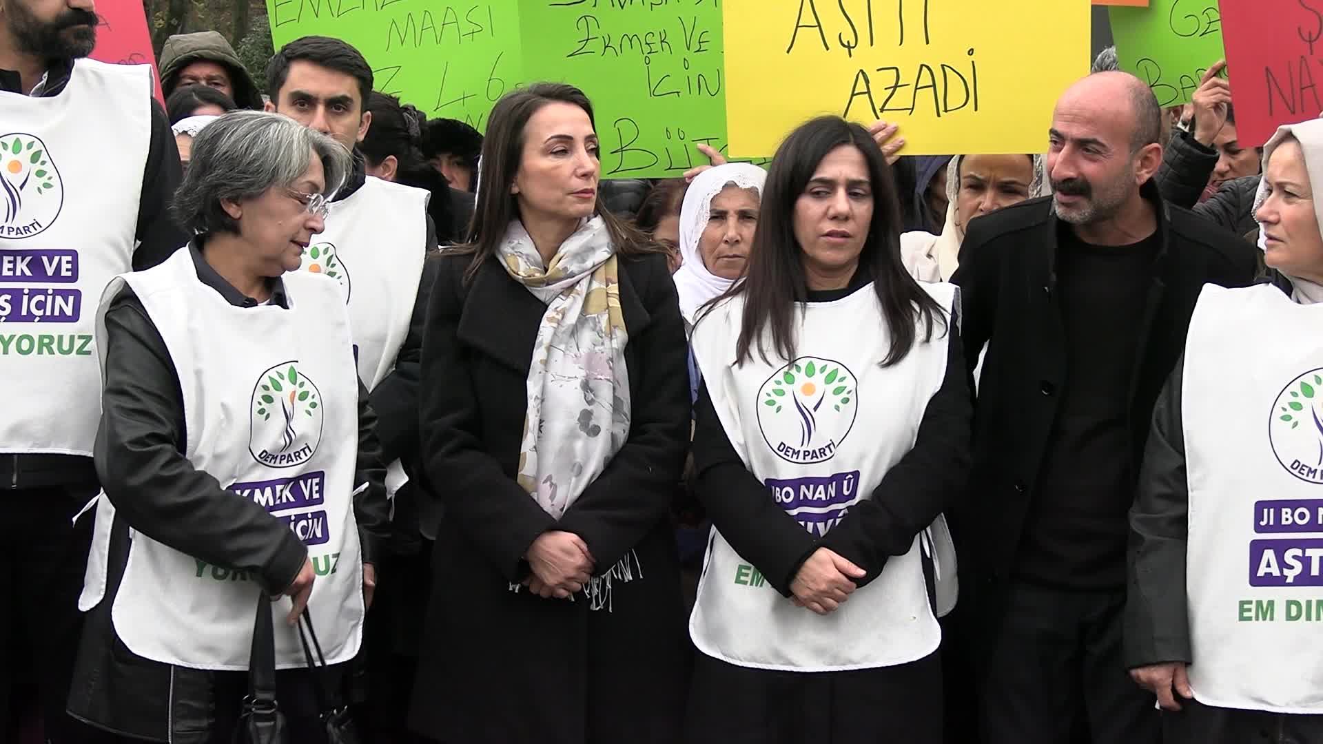 DEM Parti’den “Ekmek ve Barış İçin Bütçe” yürüyüşü… Hatimoğulları: “Türkiye'nin içinden geçtiği ekonomik kriz dünya ölçeğinde eşine benzerine az rastlanan bir kriz”