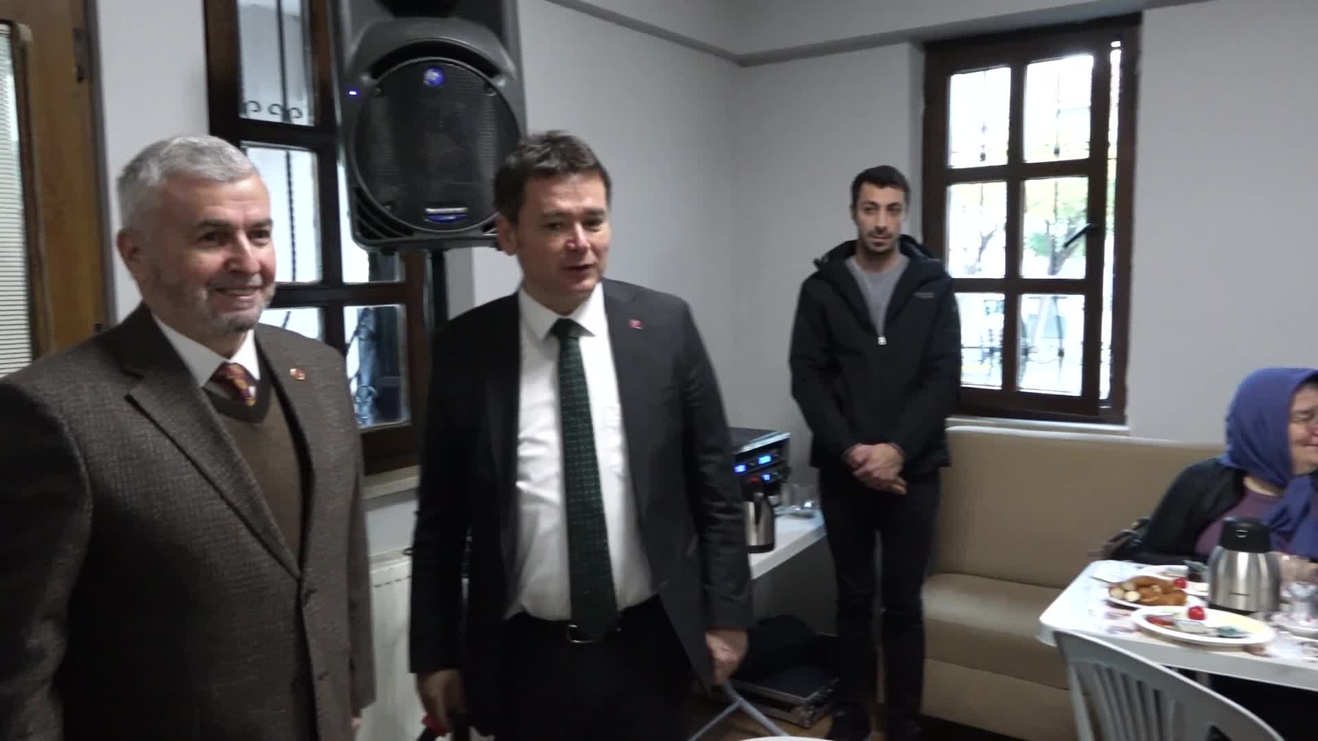 Osmangazi Belediye Başkanı Aydın, Namık Kemal Mahallesi'nde vatandaşlar ile buluştu