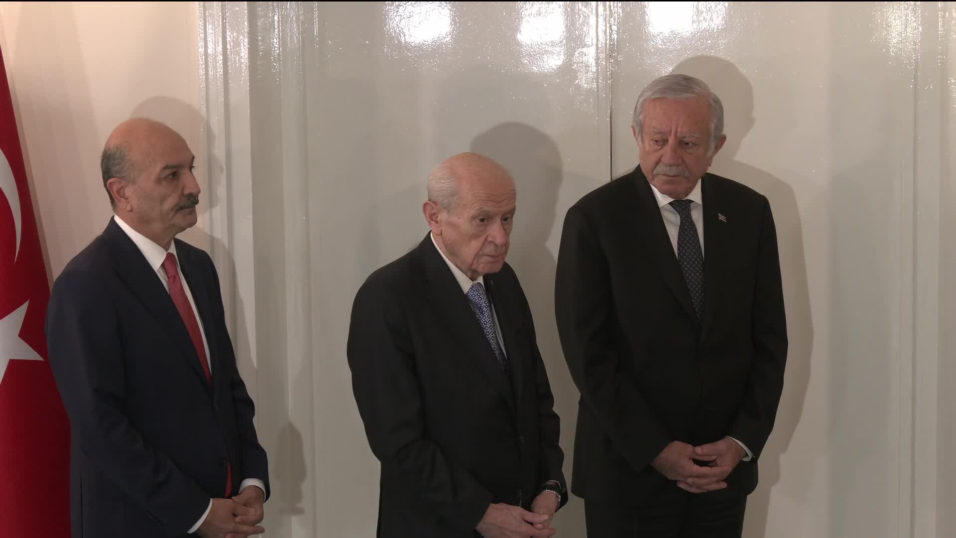 İmralı Heyeti, Bahçeli'yi ziyaret etti... Bahçeli'den Buldan'ın açıklamalarına destek: "Her cümlesine imzamı atıyorum"