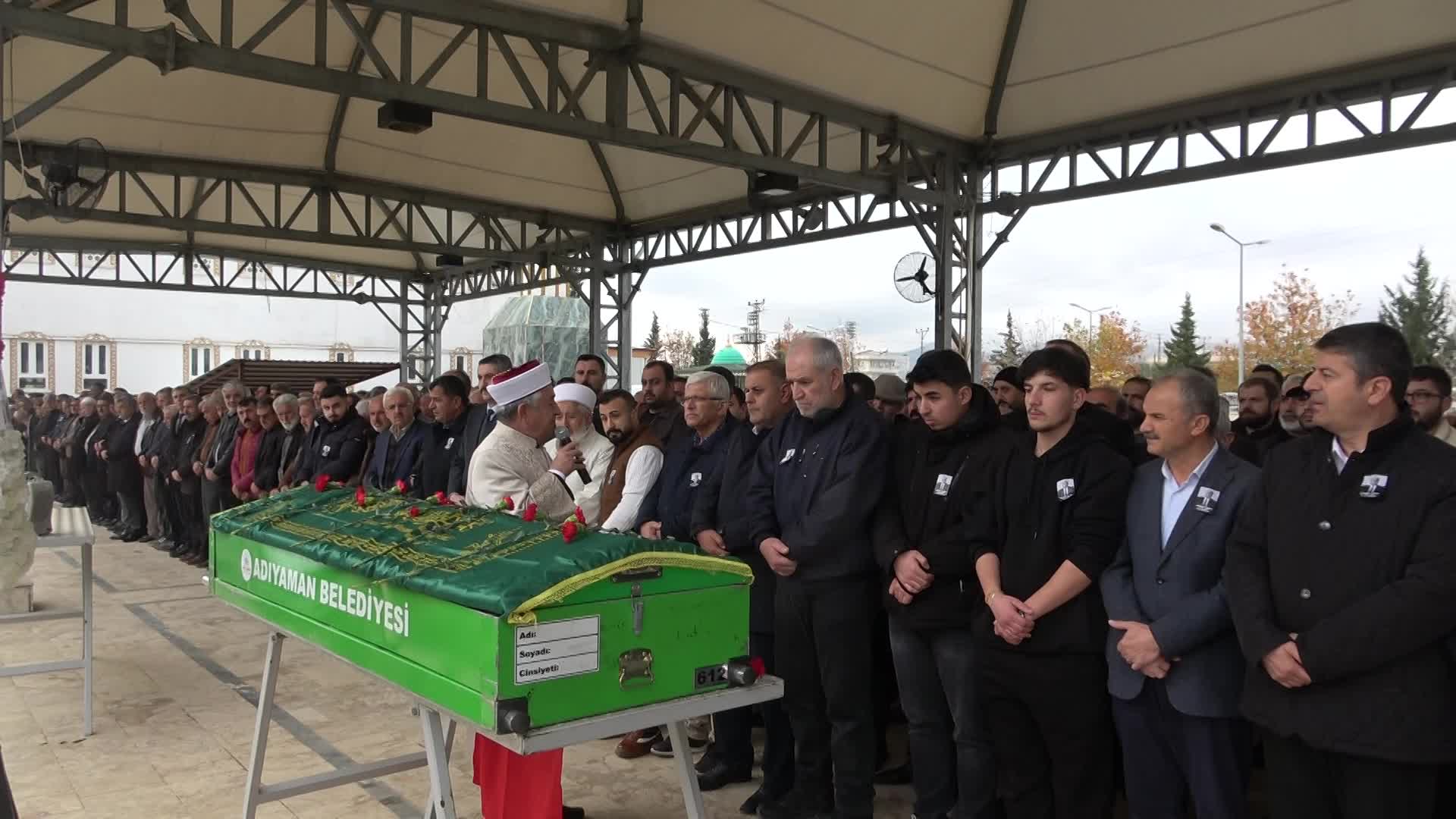 Mehmet Erdem son yolculuğuna uğurlandı... Tutdere: Bütün Adıyaman olarak kendisinden razıyız
