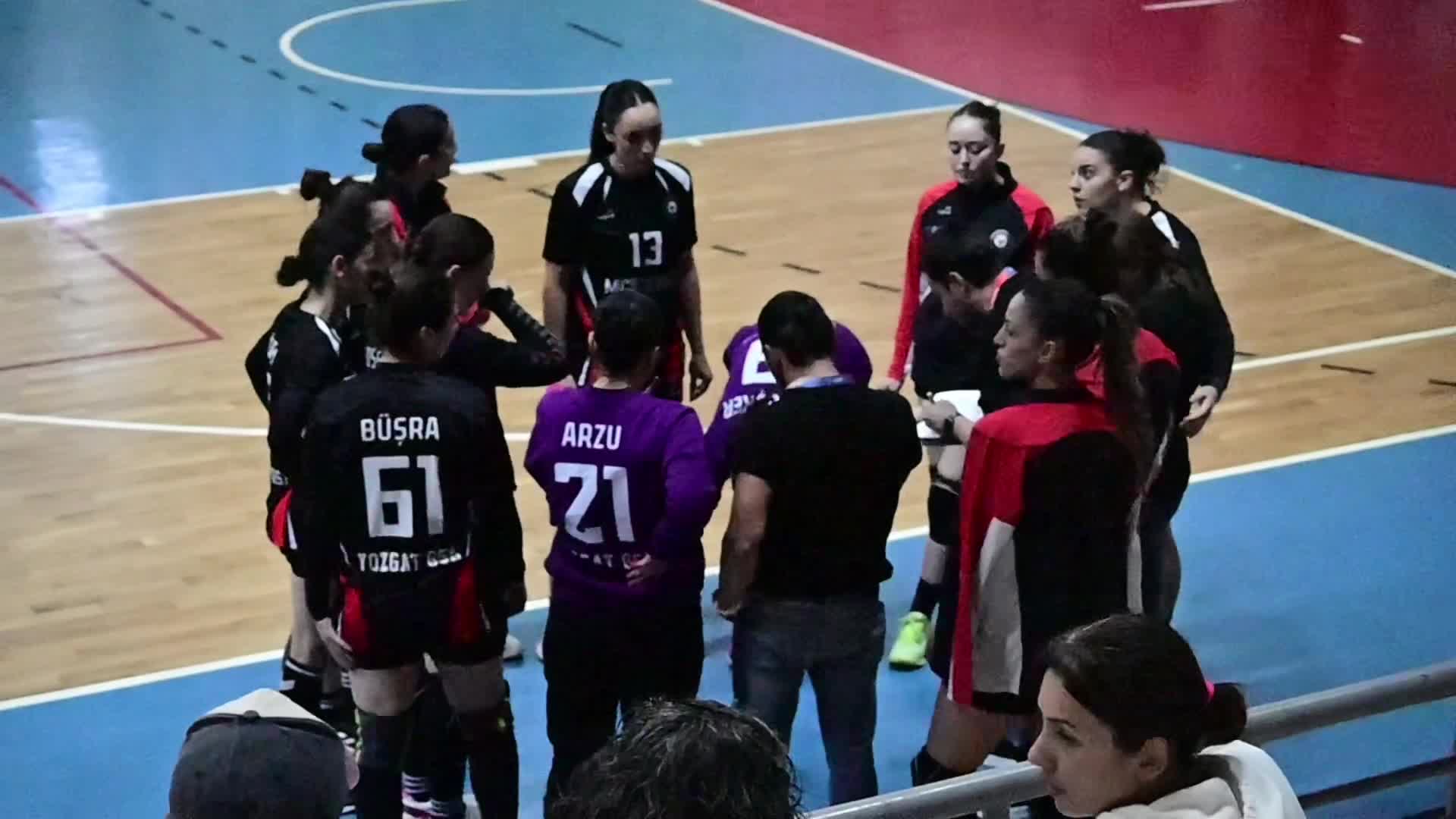 Yozgat’ın kadın hentbol takımı hedefine emin adımlarla ilerliyor