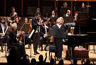 İsmet İnönü İzmir'de Mozart'ın eserleriyle anıldı
