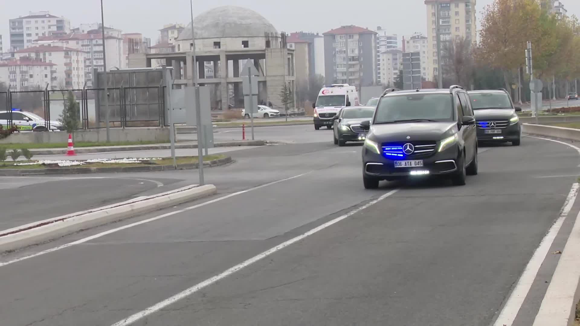Özgür Özel, Kayseri’de 12’nci Ulaştırma Ana Üs Komutanlığı’na taziye ziyaretinde bulundu
