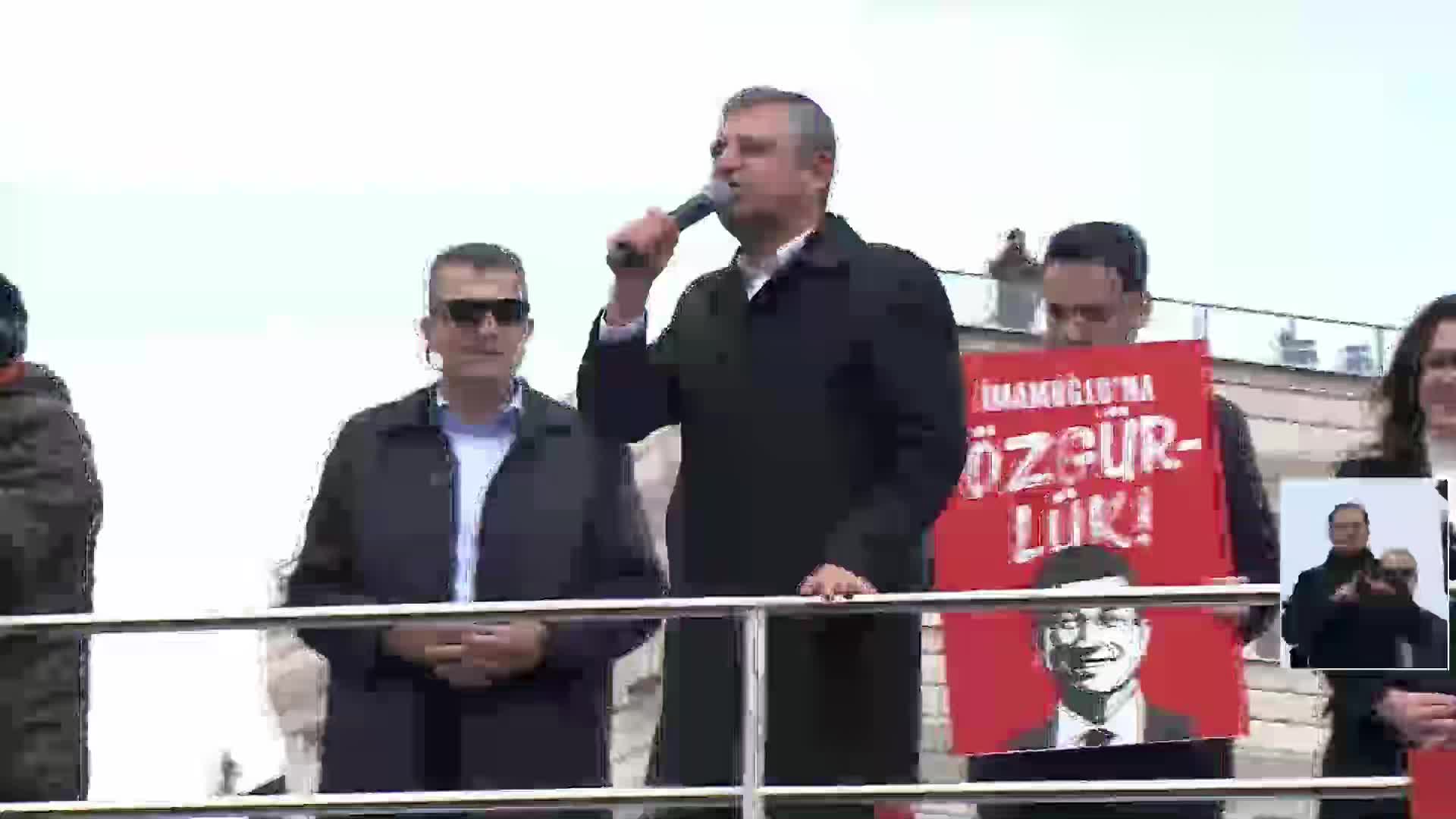 CHP'nin "Millet İradesine Sahip Çıkıyor" mitingi... Özgür Özel: “Gizli tanık ‘vicdanım hiç rahat değil’ diyor”