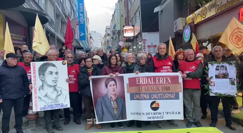 Mersin Büyükşehir Belediye Başkanı Seçer, kentin takımına tribünden destek verdi
