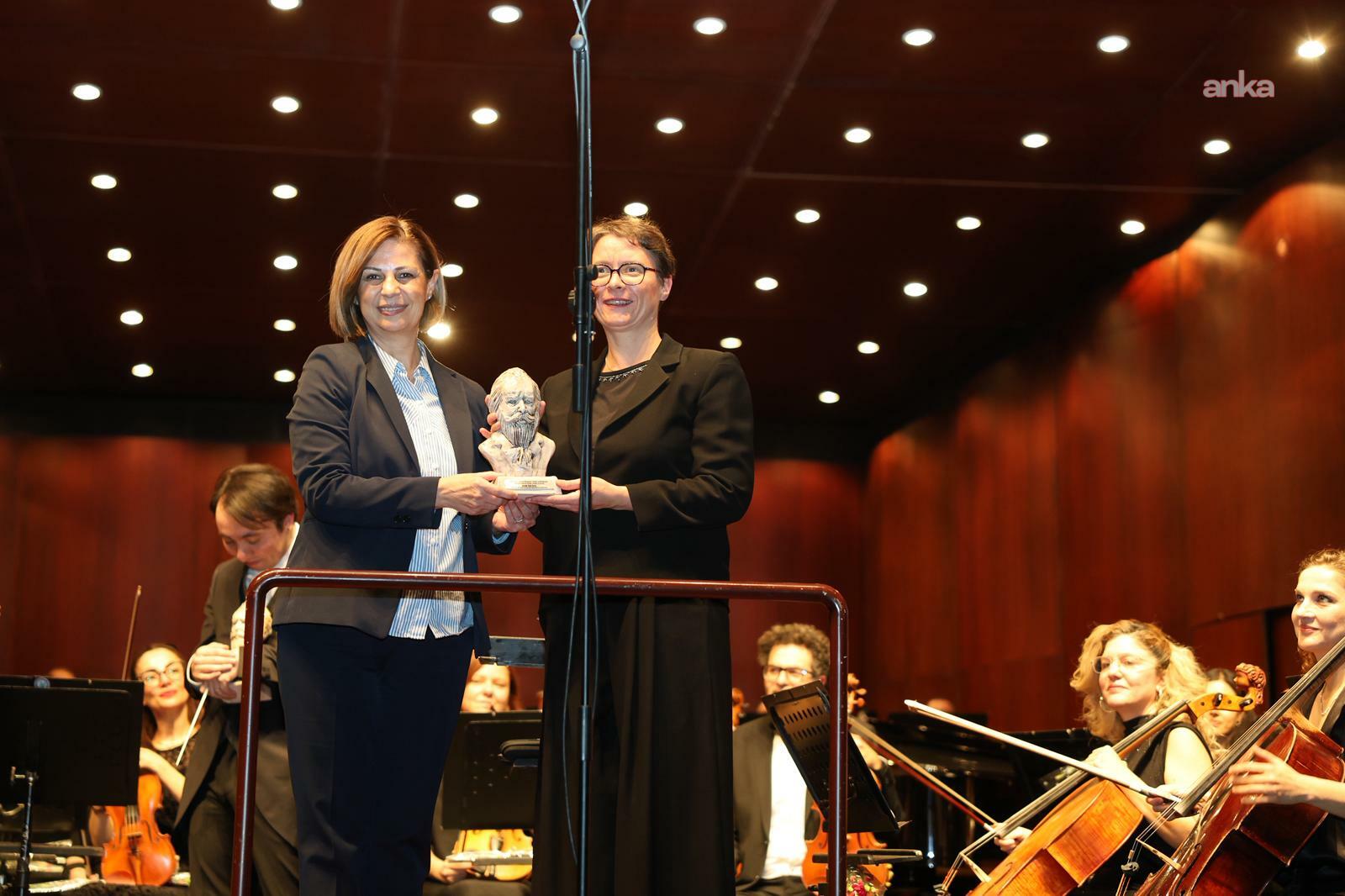EBB Senfoni Orkestrası'ndan İnsan Hakları Günü’ne özel konser