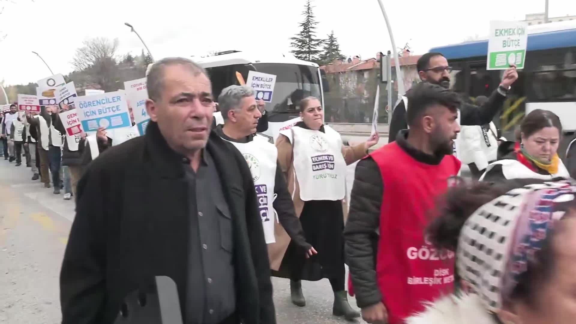 Ekmek ve Barış İçin Bütçe Yürüyüşü... DEM Parti: Bu bütçeye "hayır" diyeceğiz