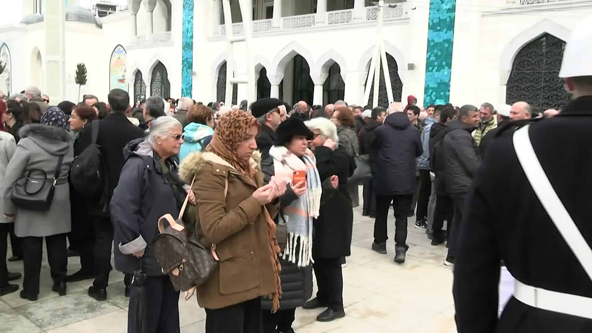 "Hocaların Hocası" Nermin Abadan Unat son yolculuğuna uğurlandı
