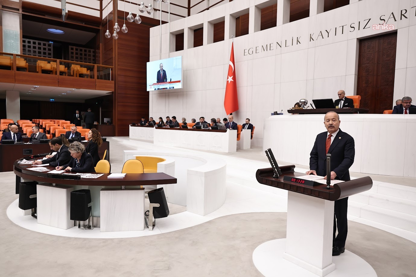 2026 bütçesi TBMM Genel Kurulu’nda… MHP'li Taytak: "Üniversite mezunu gençlerimiz iş bulamıyor"