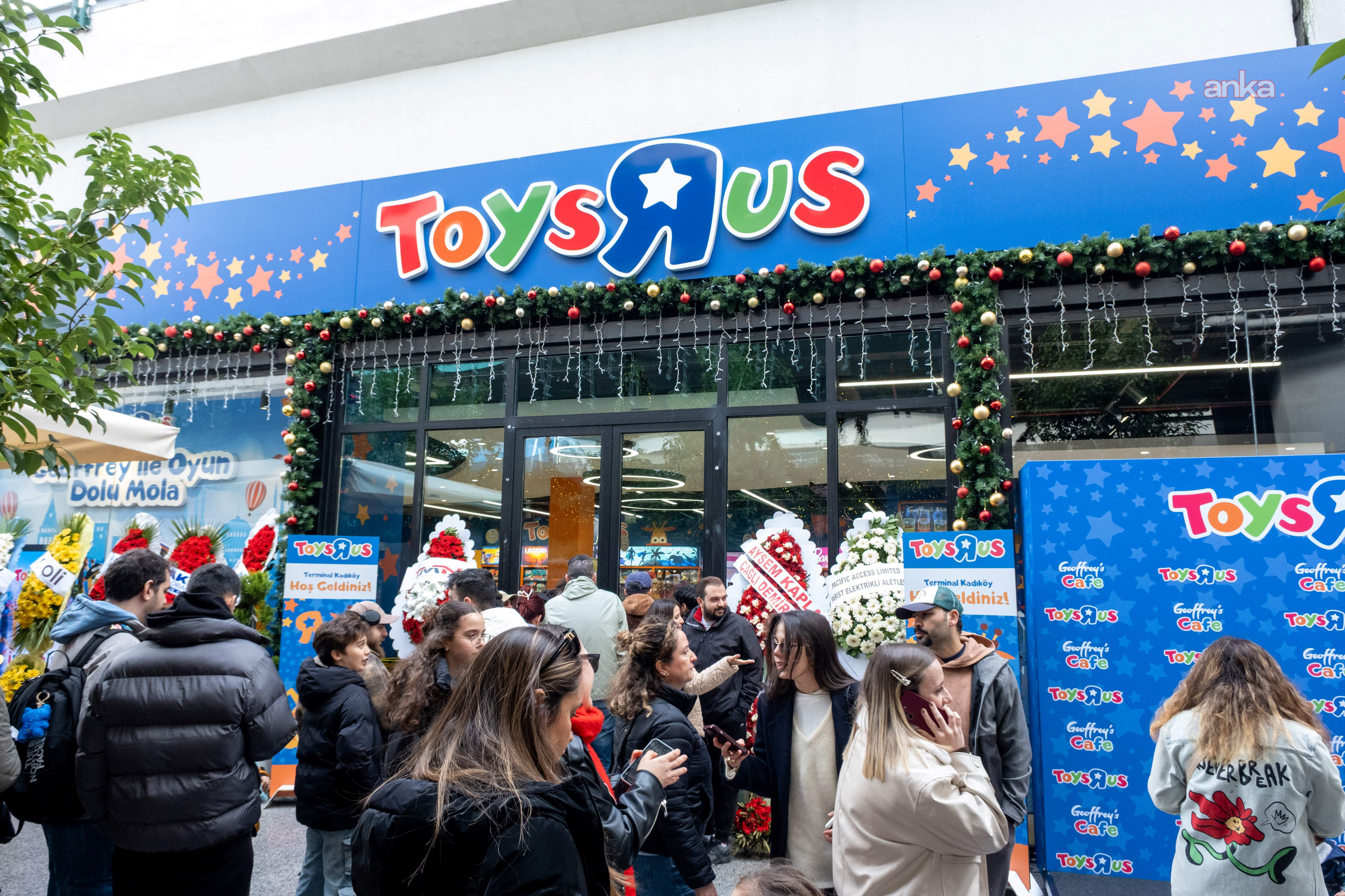 Toys“R”Us Türkiye, ilk mağazasını Terminal Kadıköy’de açtı