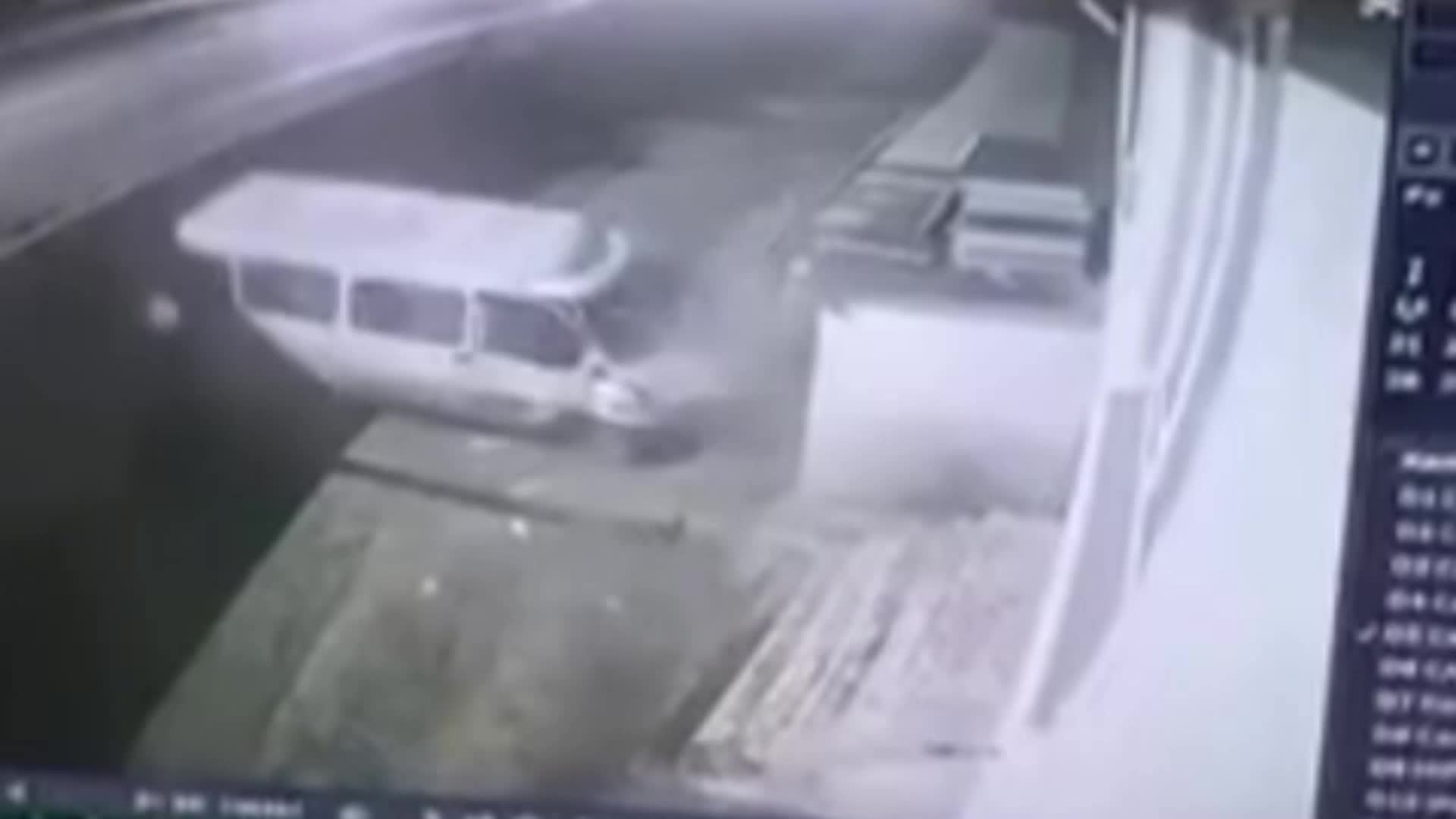 Sinop’ta işçileri taşıyan servis minibüsü otomobille çarpıştı: 1 ölü, 10 yaralı