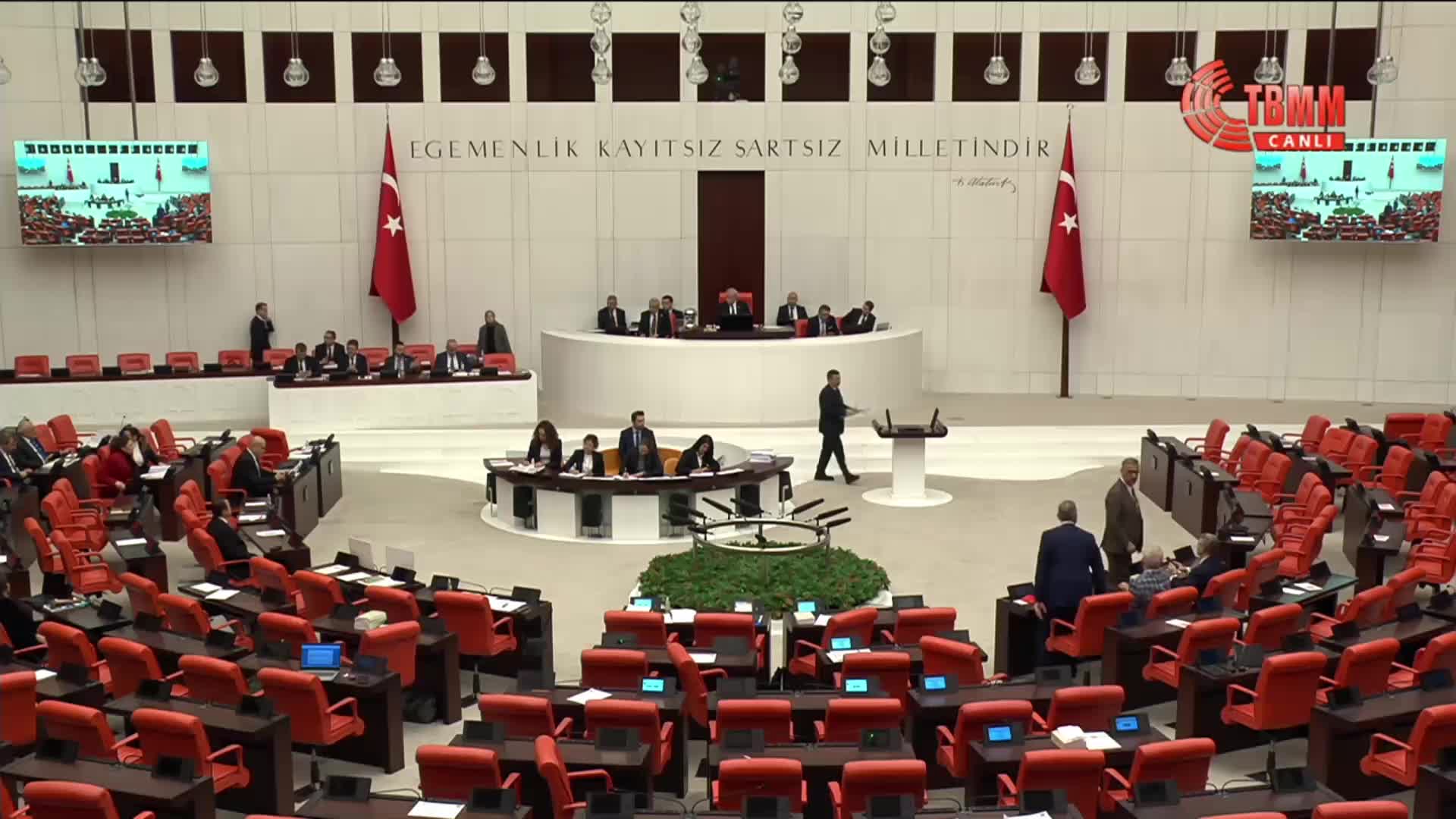 2026 bütçesi TBMM Genel Kurulu'nda... İYİ Partili Taşcı: Türk tarımında yıllara dayanan bir çöküş yaşanıyor